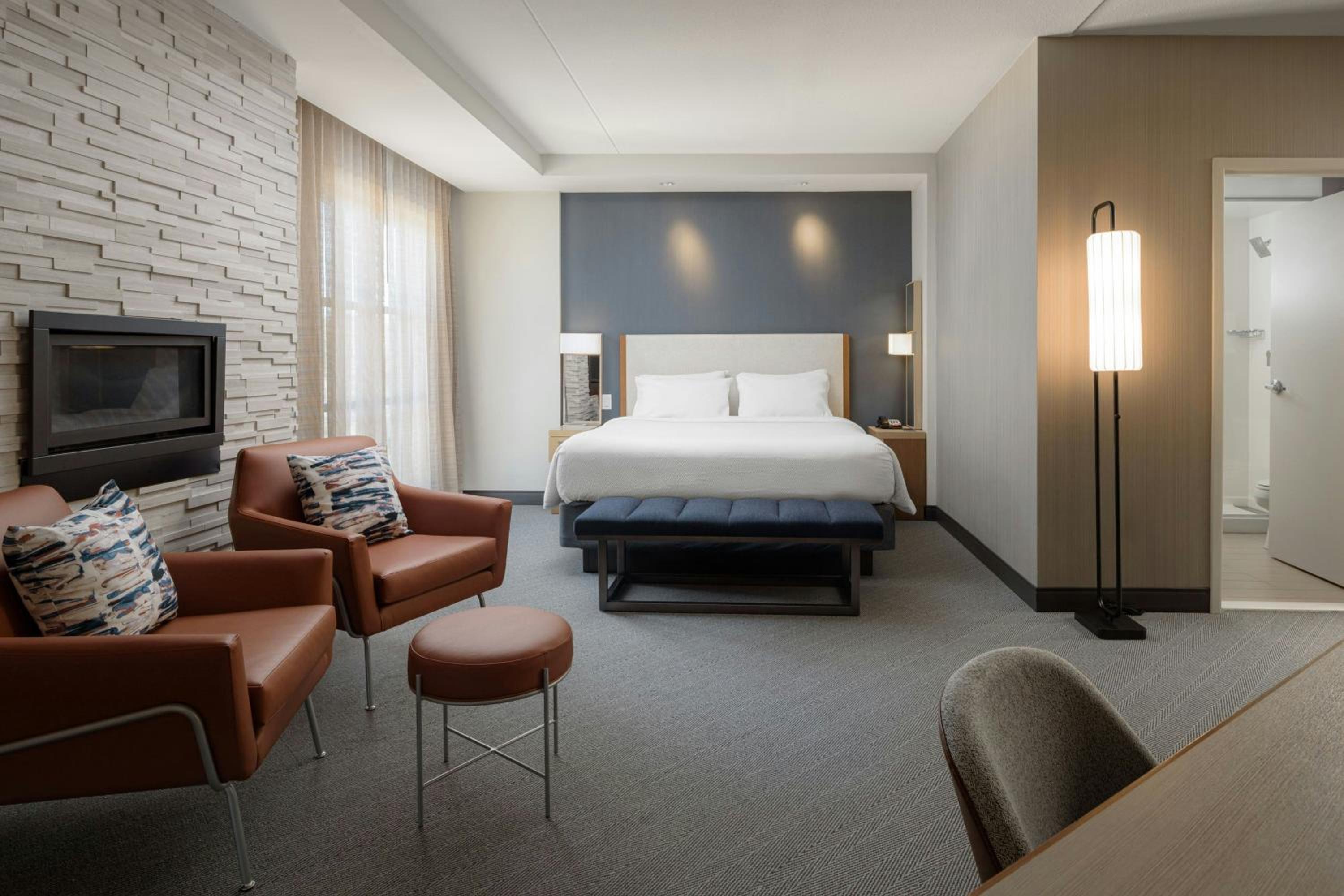 King Room with Mountain View