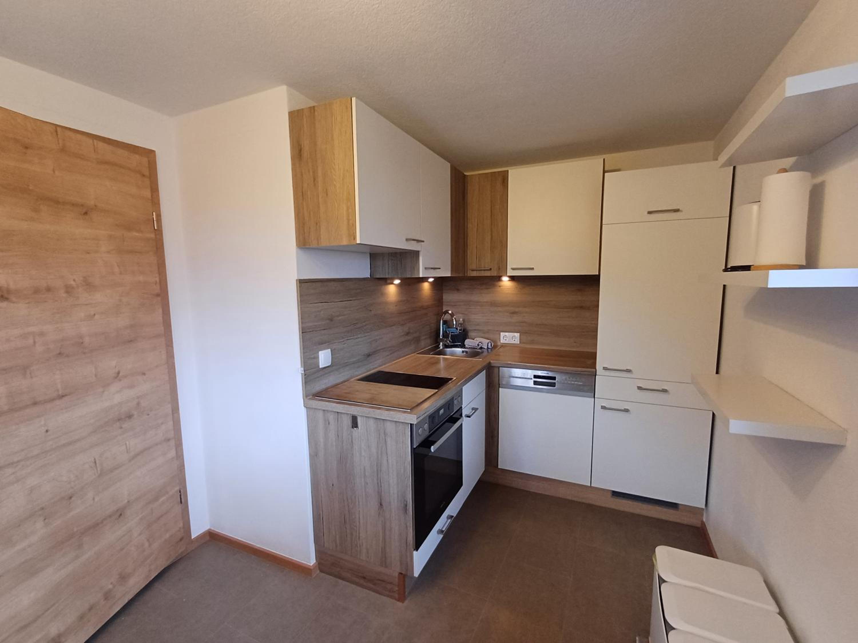 Two-Bedroom Apartment with Balcony photo 1