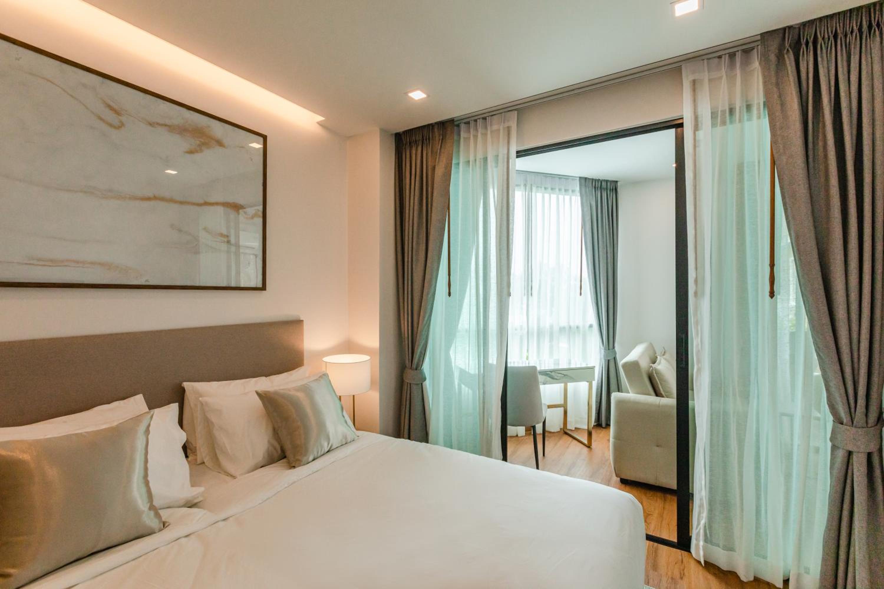 One Bedroom Deluxe - Photo 1