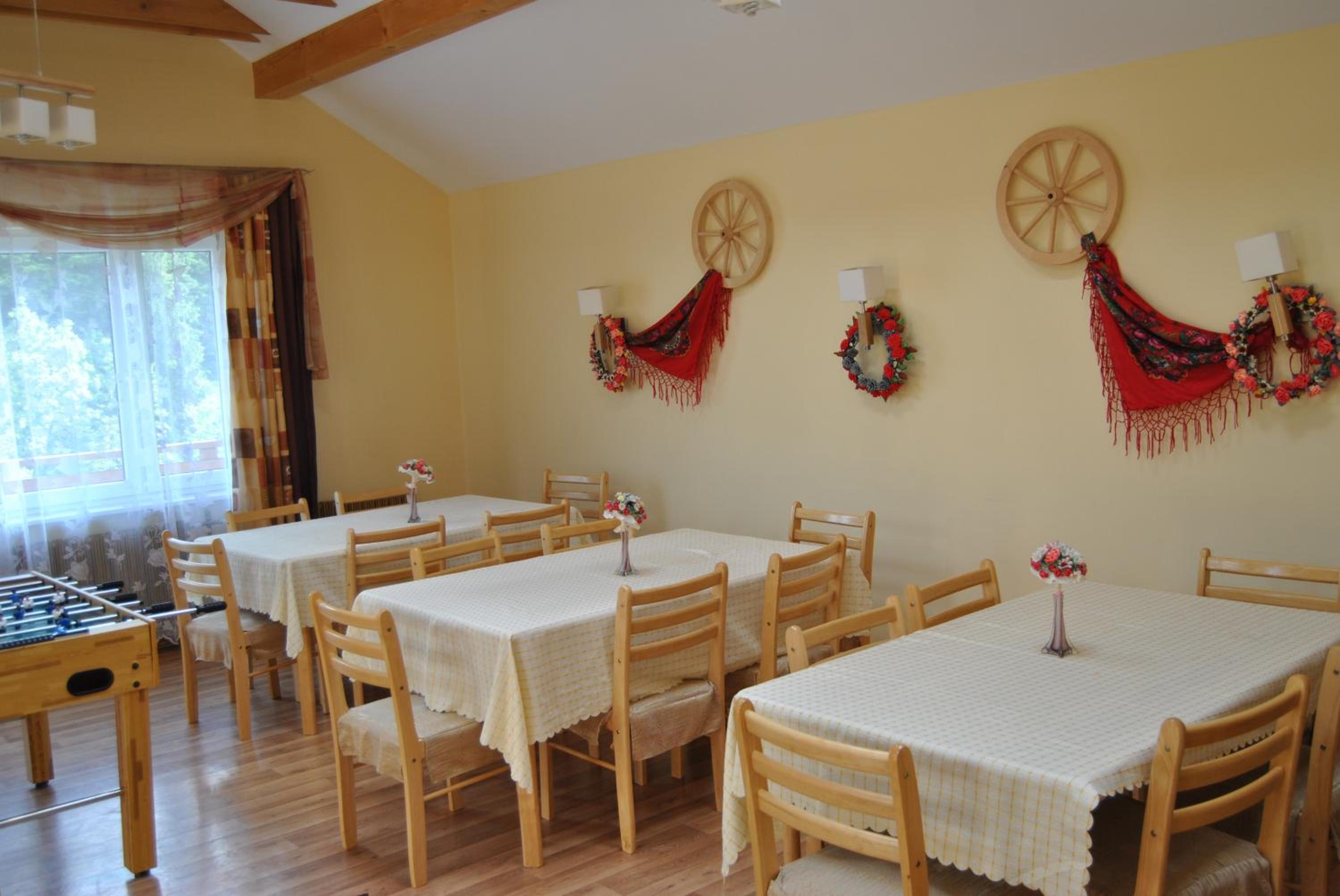 Twin Room - Photo 11