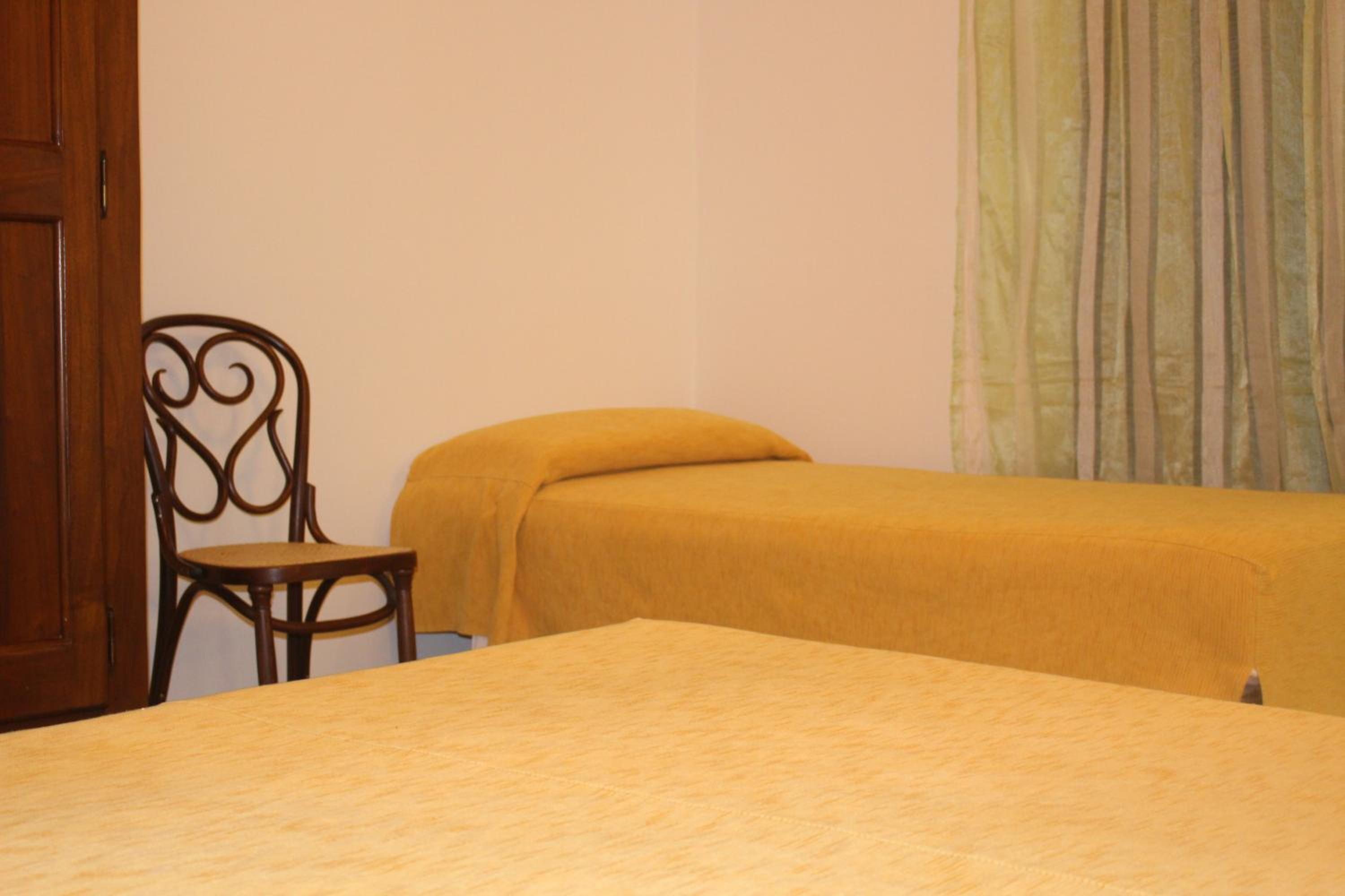 Two-Bedroom Apartment (5 Adults) photo 2