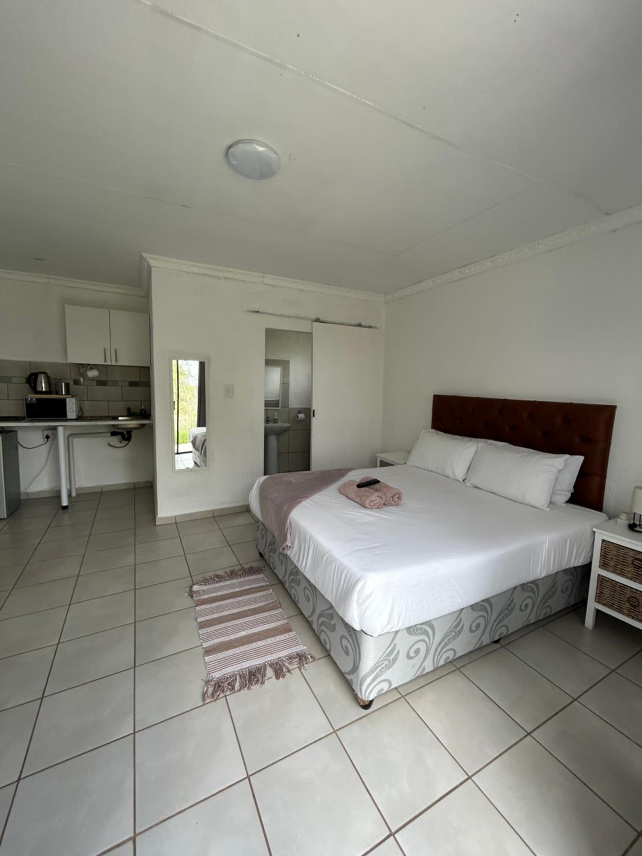 Double Room with Patio photo 1