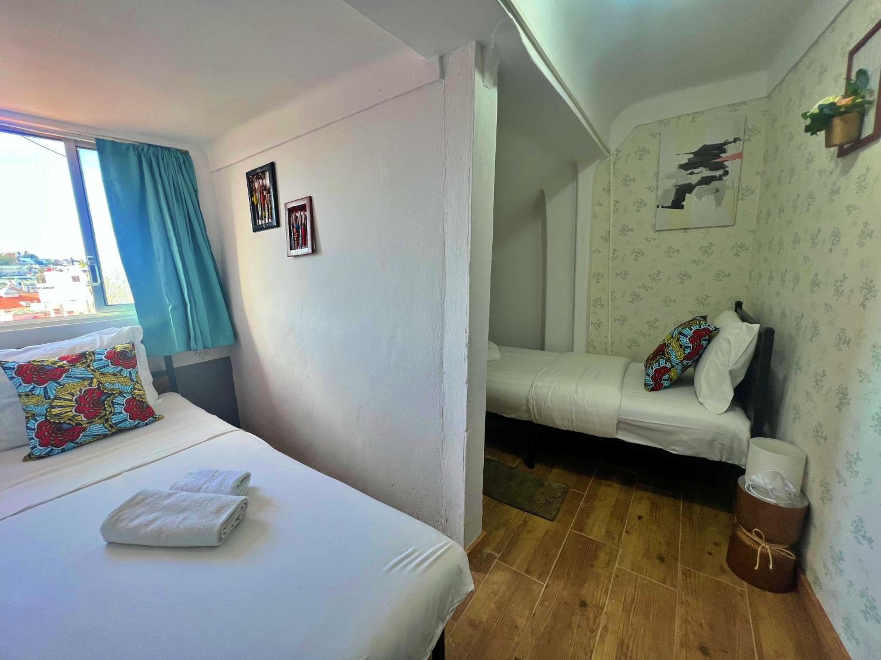 Standard Twin Room with Shared Bathroom