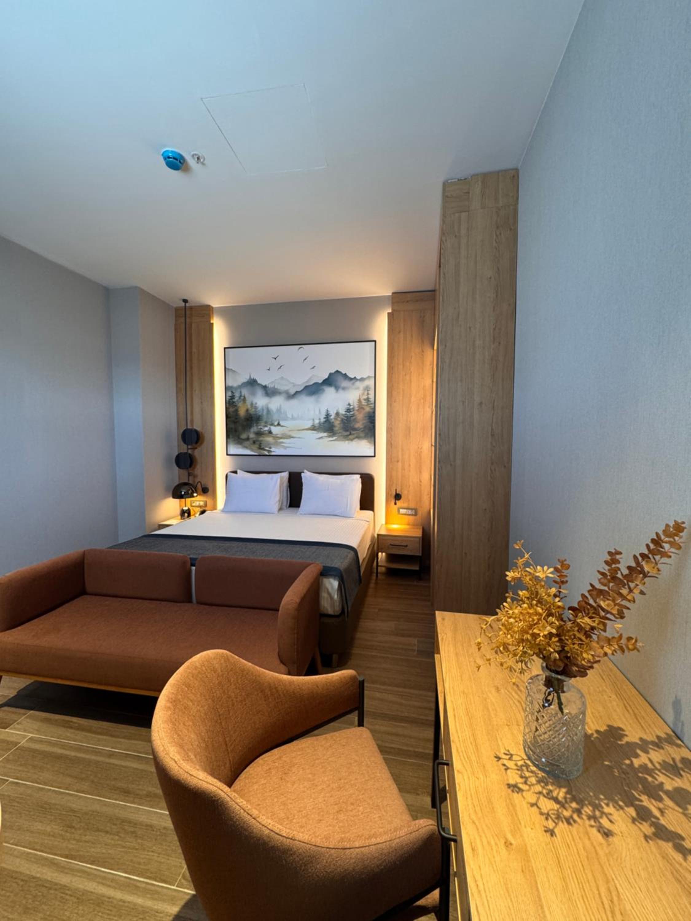 One-bedroom Loft Apartment