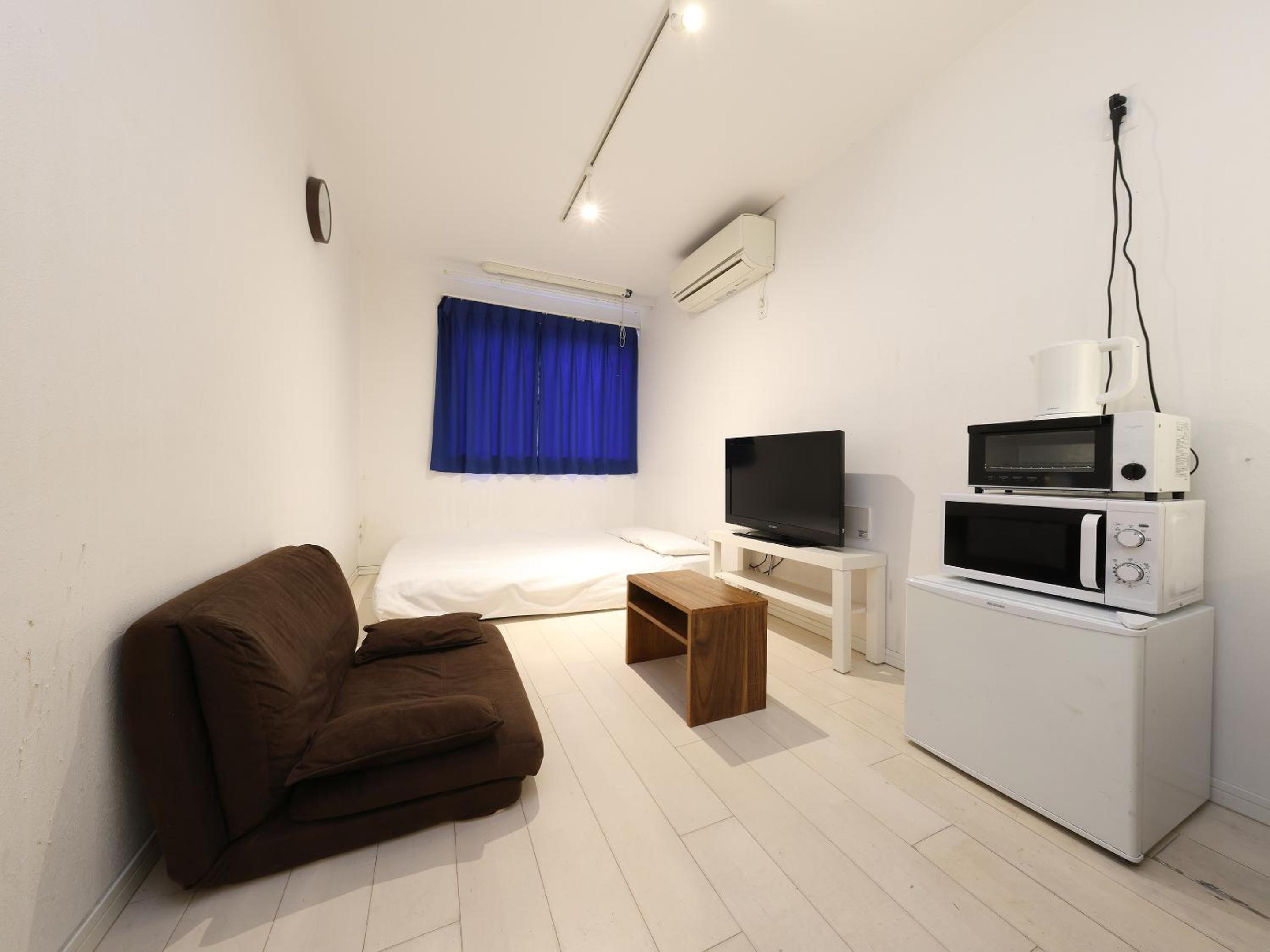 One-Bedroom Apartment photo 3