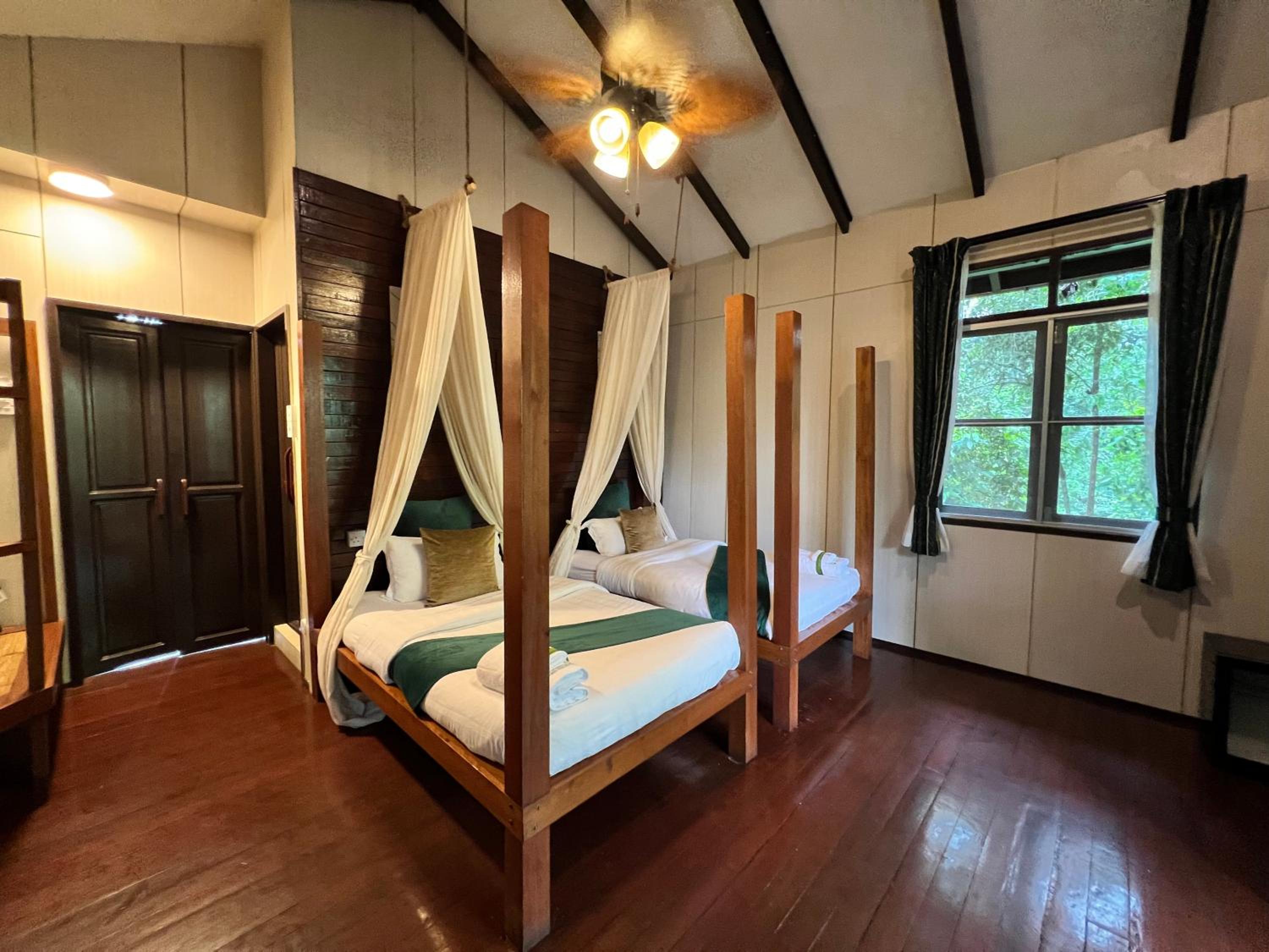D-Chalet with Twin Bed