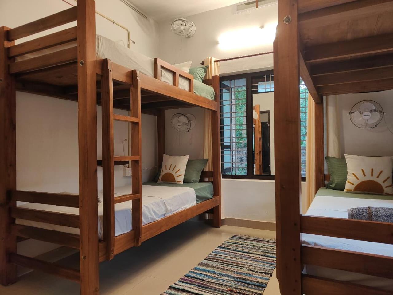 Bed in 4-Bed Mixed Dormitory Room photo 3