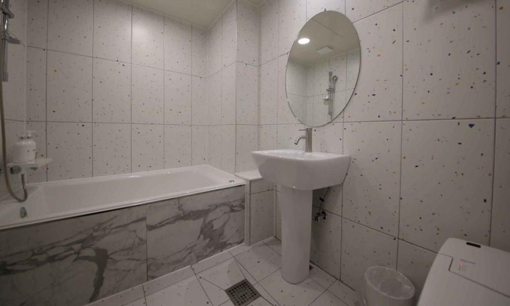 Queen Room with Spa Bath photo 1