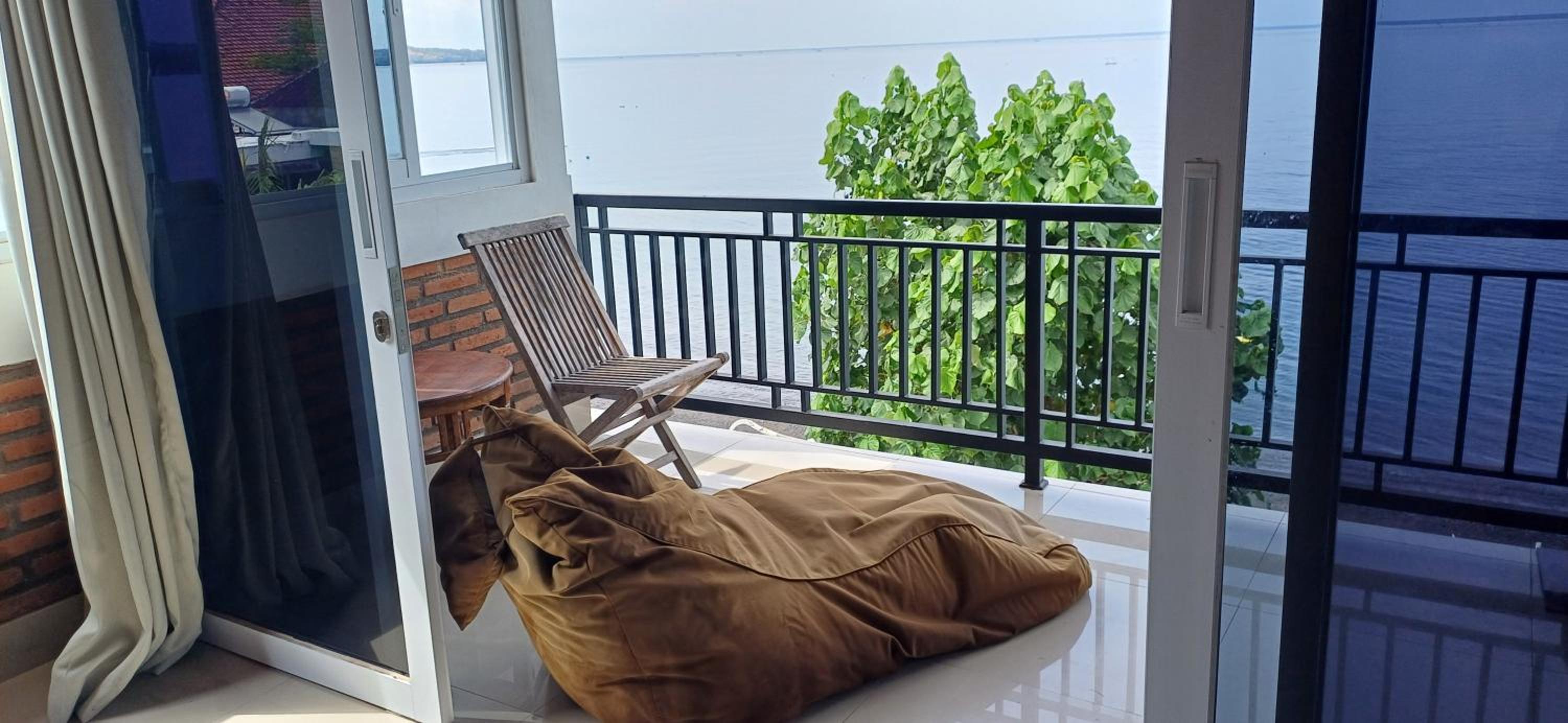 Deluxe Double Room with Balcony and Sea View photo 3
