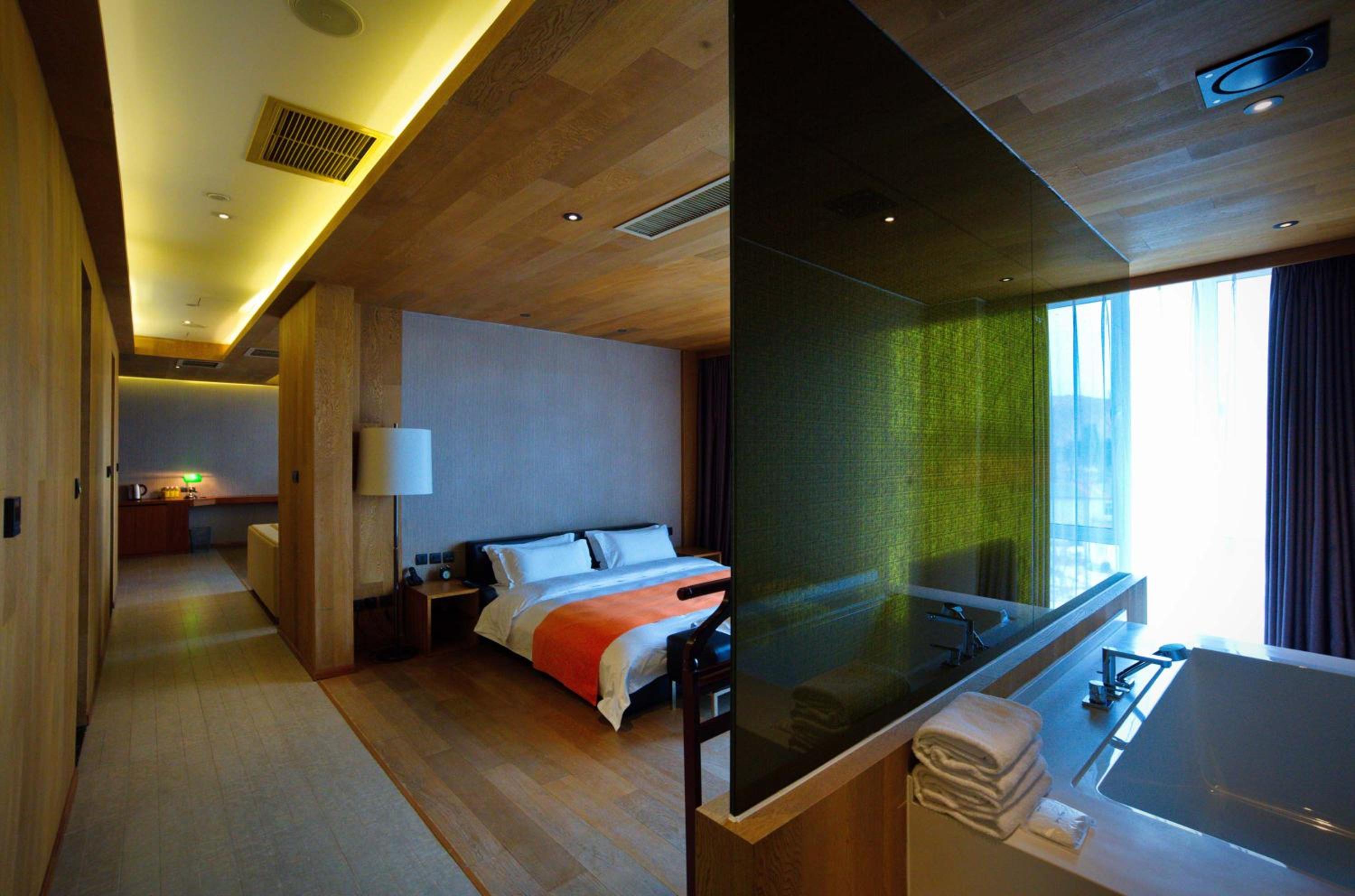 One-Bedroom Suite photo 3