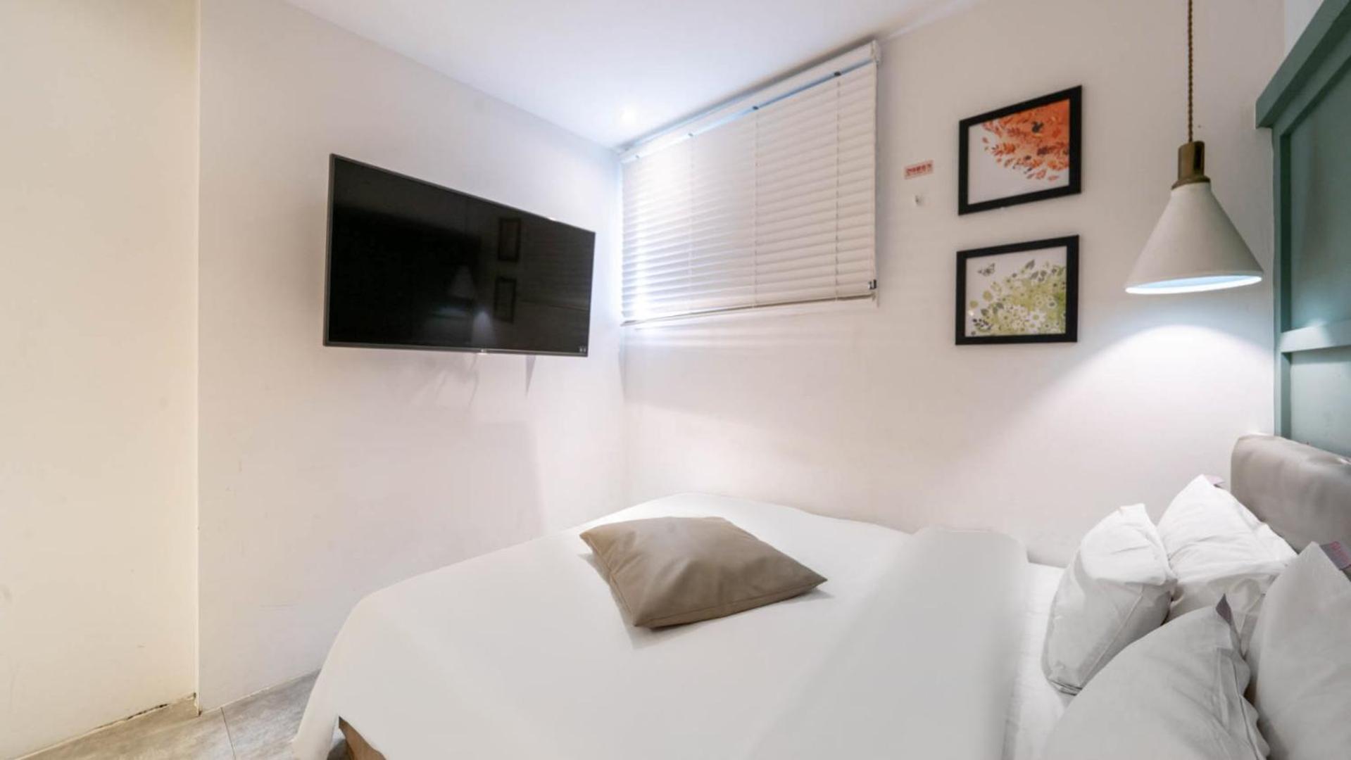 Double Room with Private Bathroom photo 1