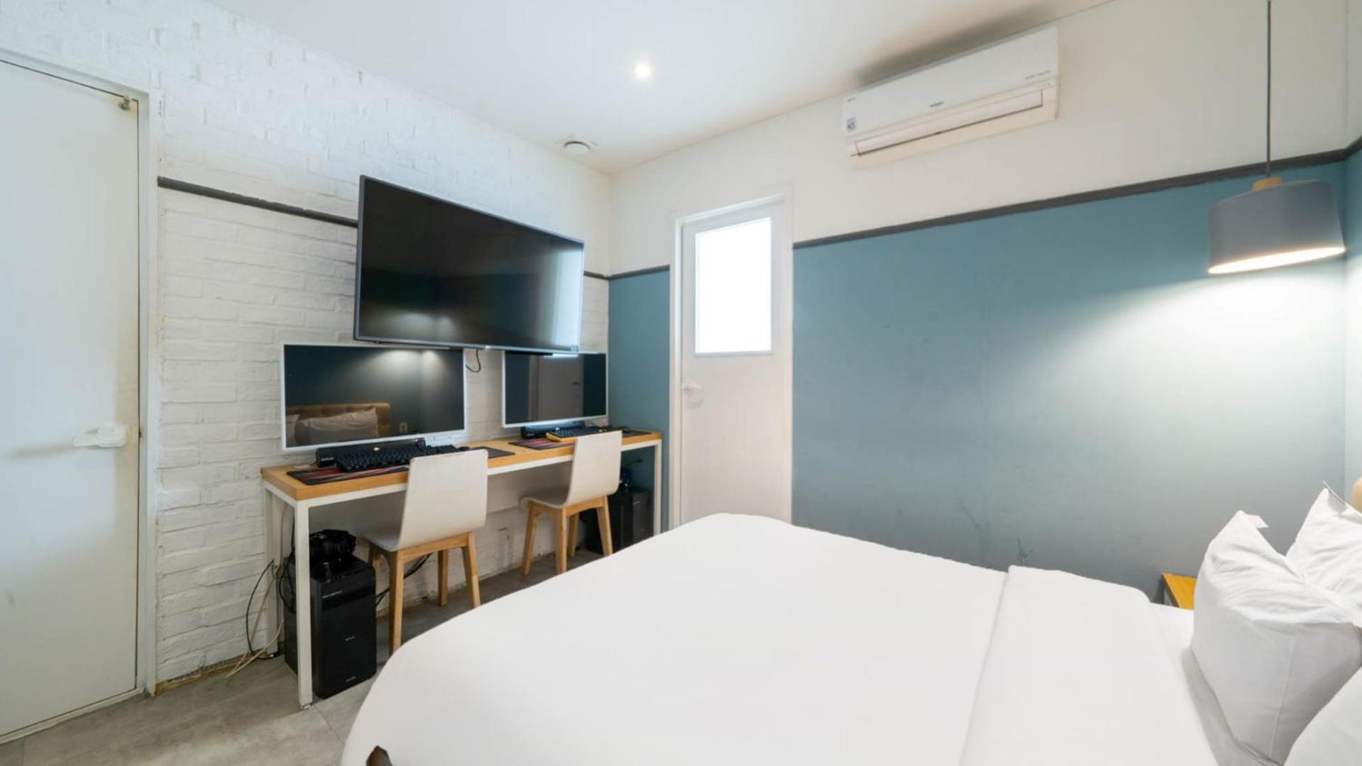Double Room - Photo 7