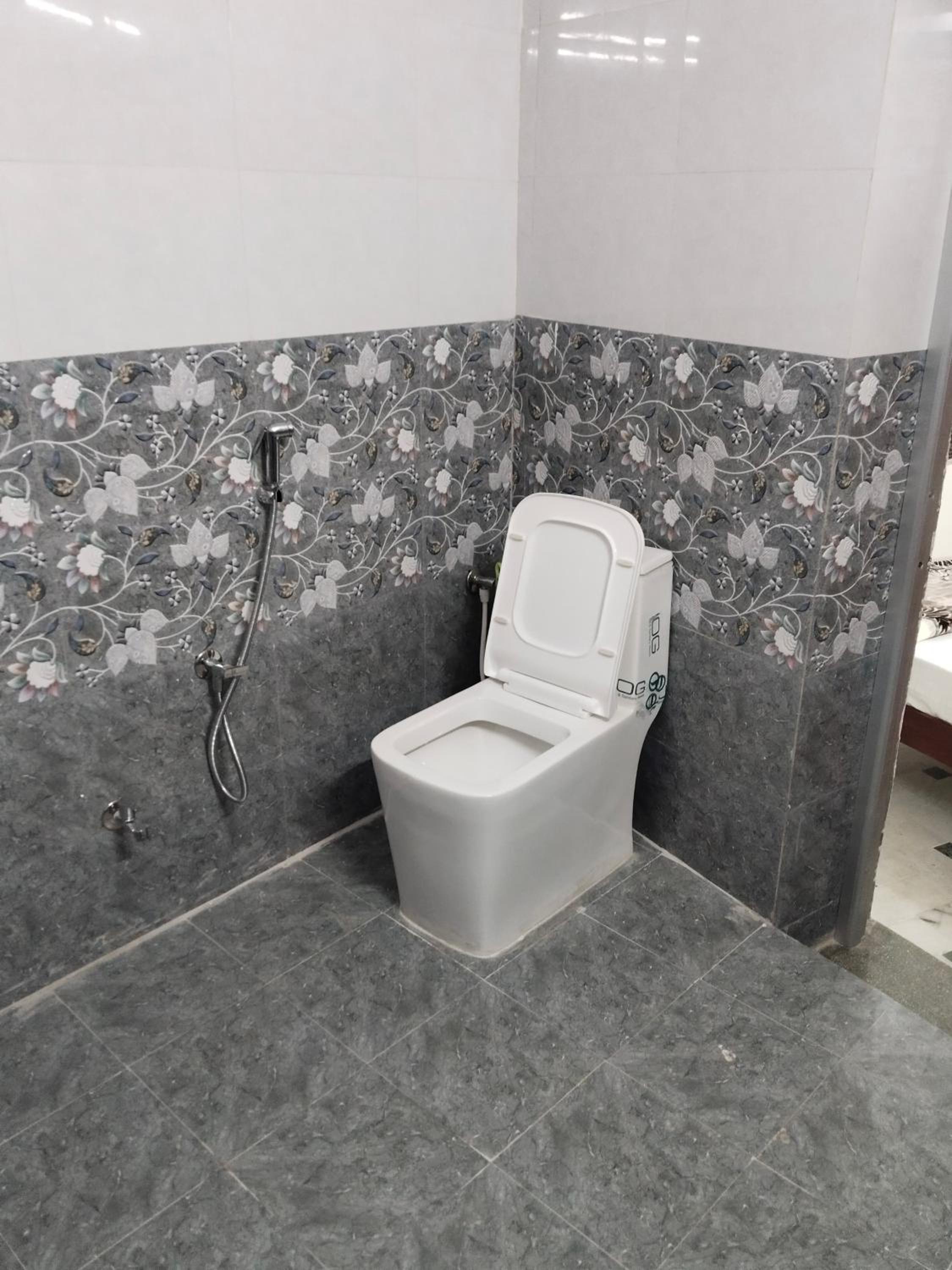 Family Room with Private Bathroom photo 1