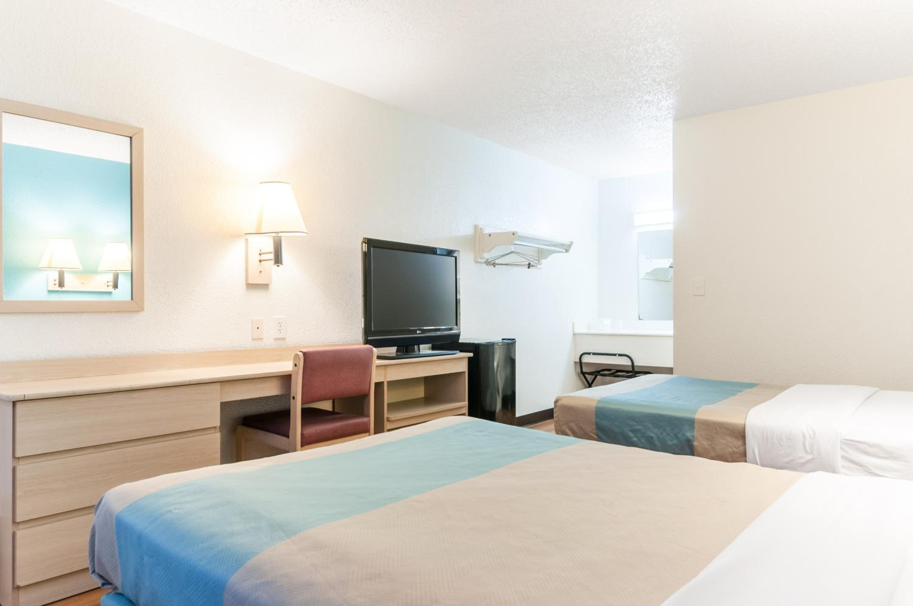 Quadruple Room - Disability Access - Non-Smoking