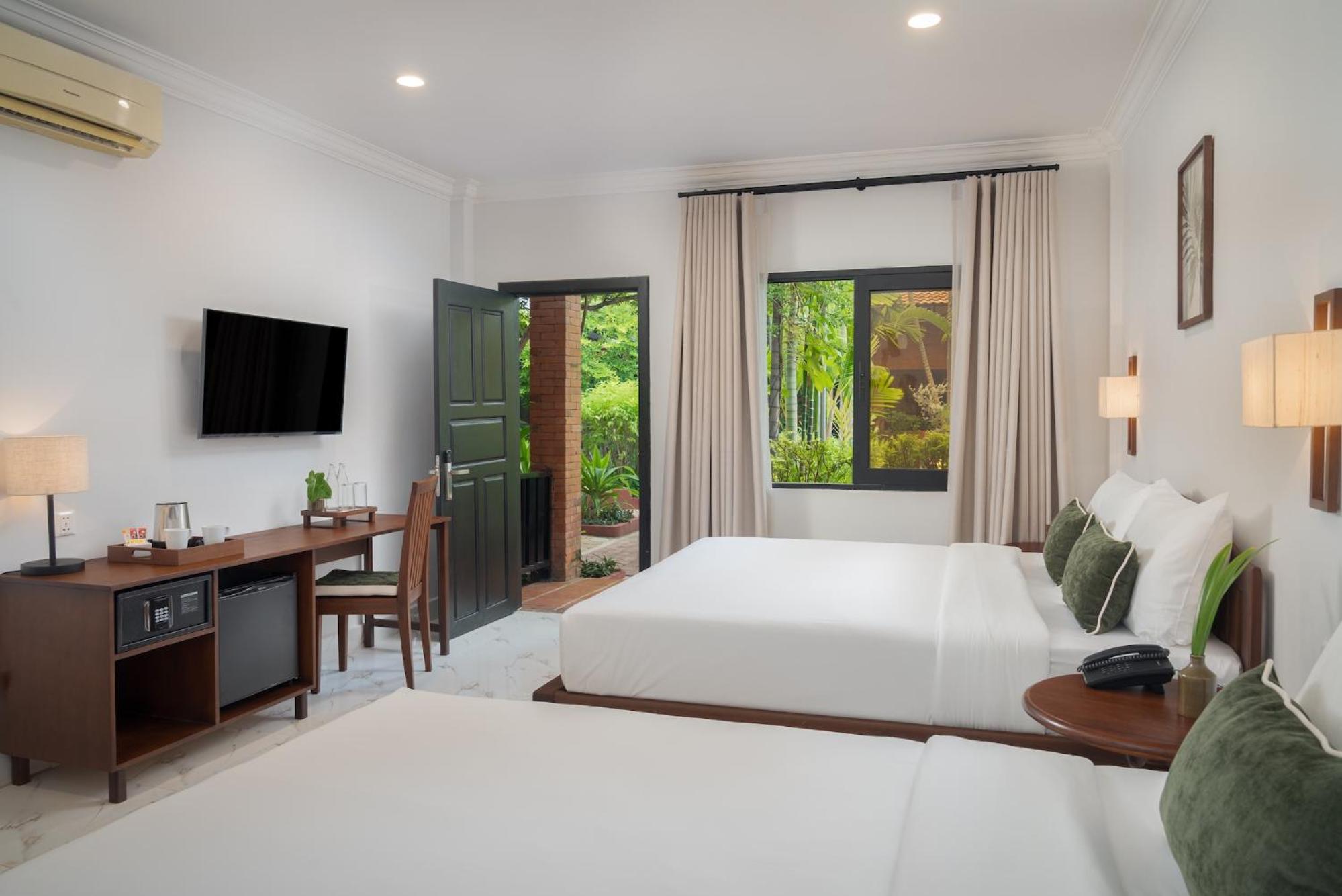 Deluxe Triple Room