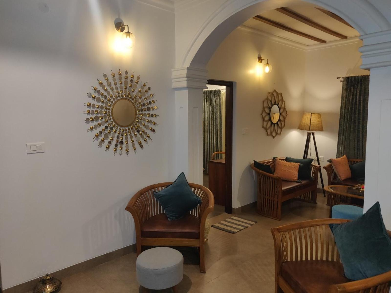 One-Bedroom Suite - Photo 2