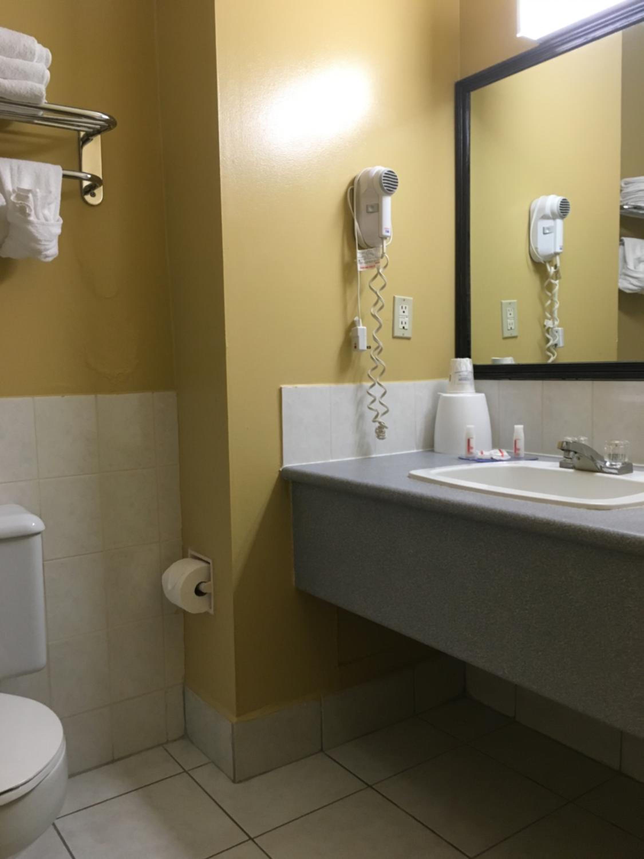 King Room - Ground Floor/Non-Smoking - Photo 2