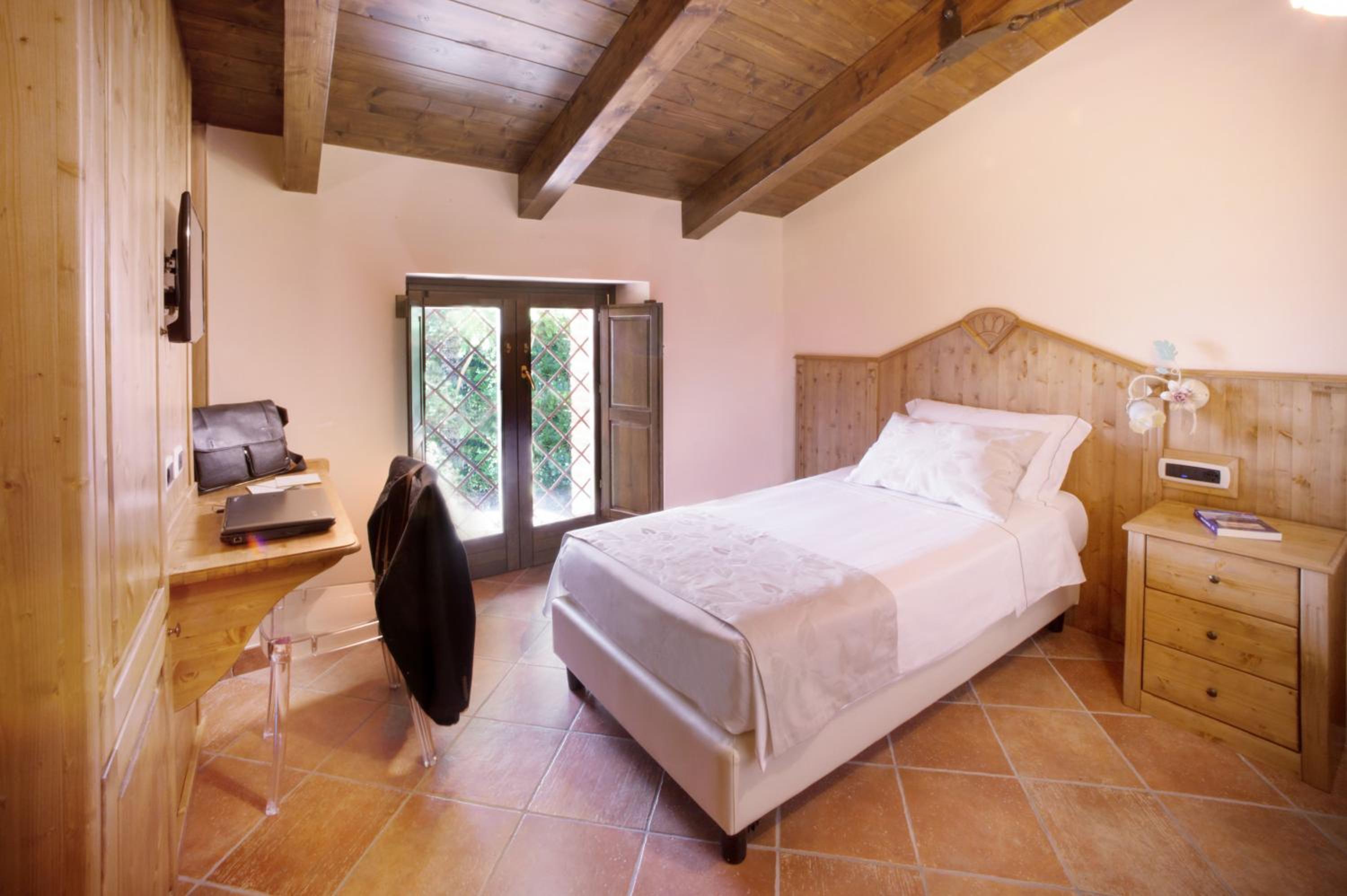 Deluxe Single Room