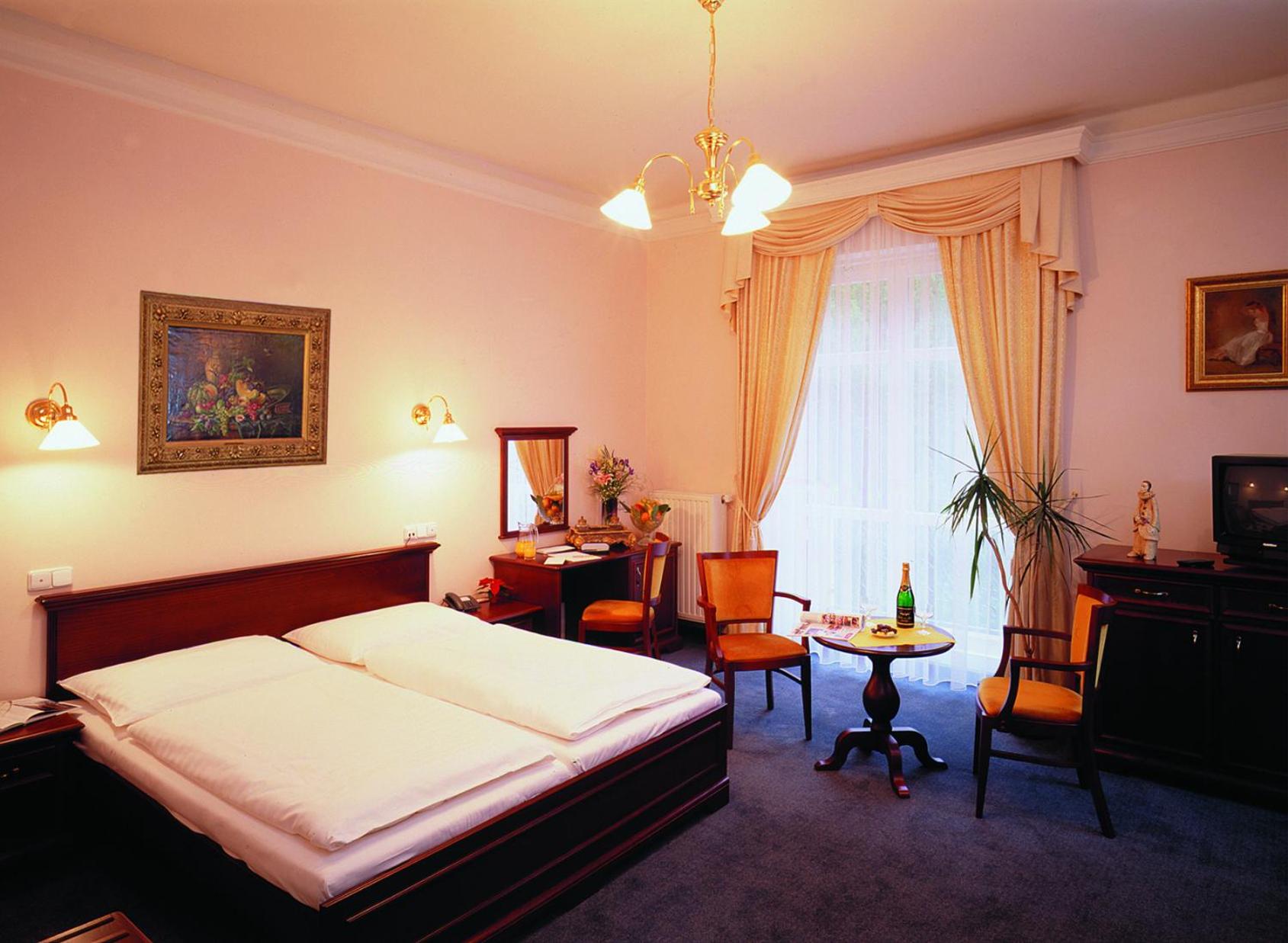 Double Room with Christmas Package