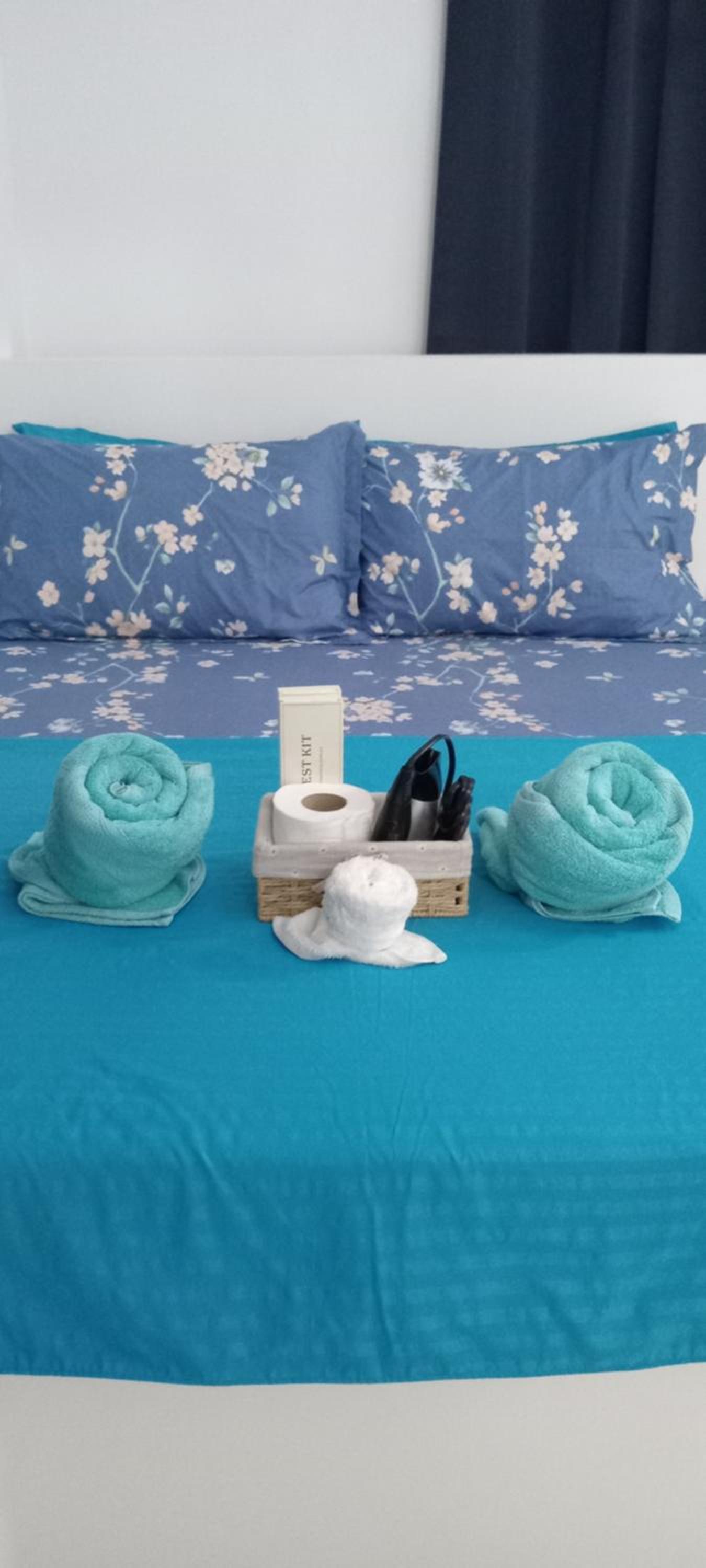 Queen Room photo 2