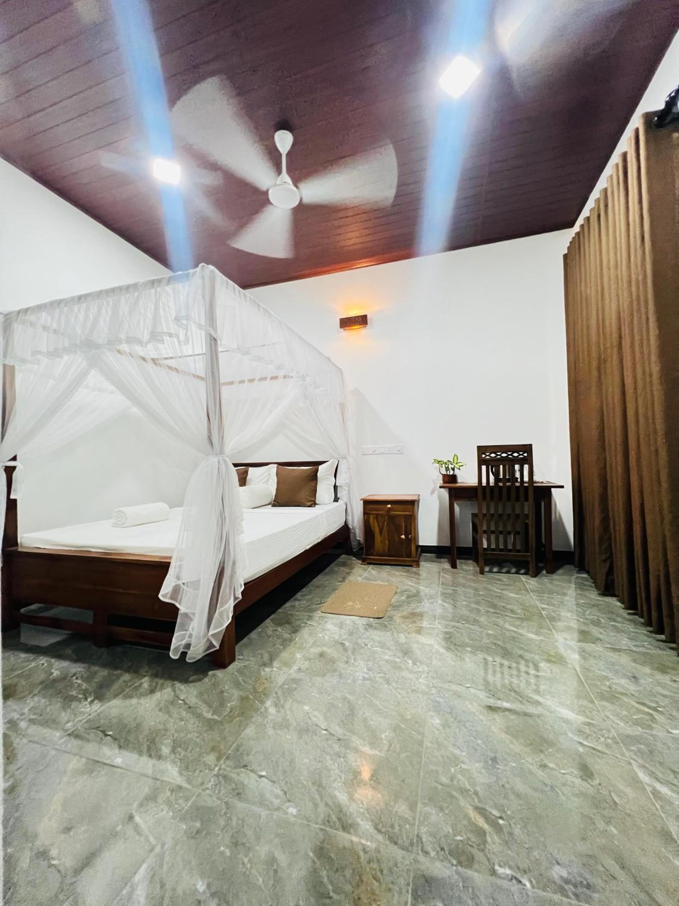 King Room with Lake View photo 1