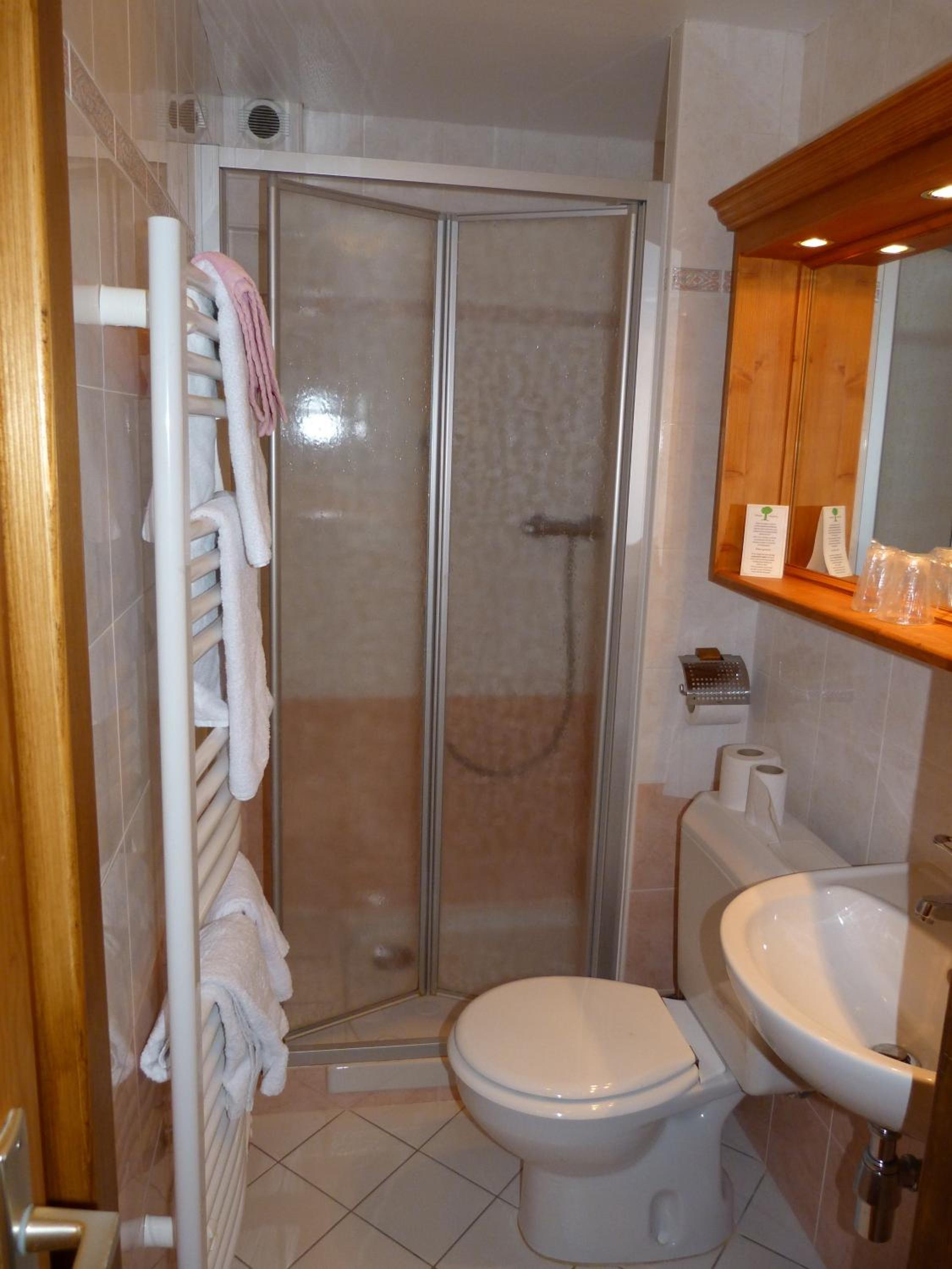 Twin Room with Street View photo 3