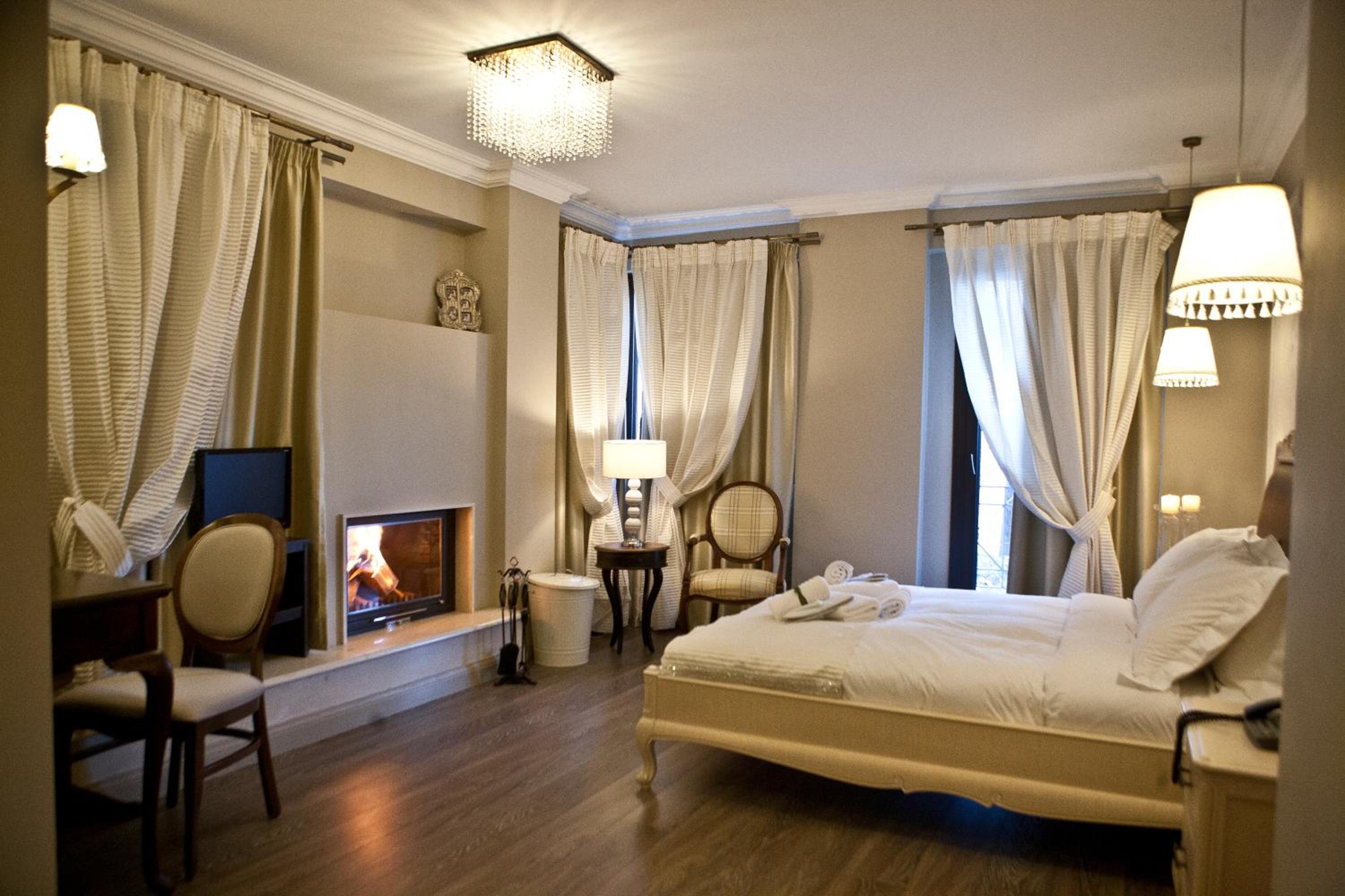 Double Room - Photo 6