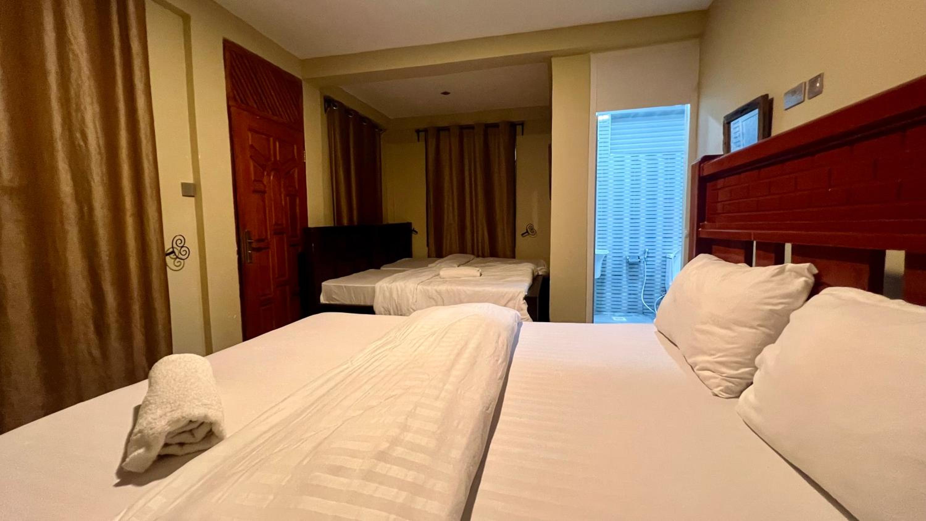 Classic Triple Room photo 2