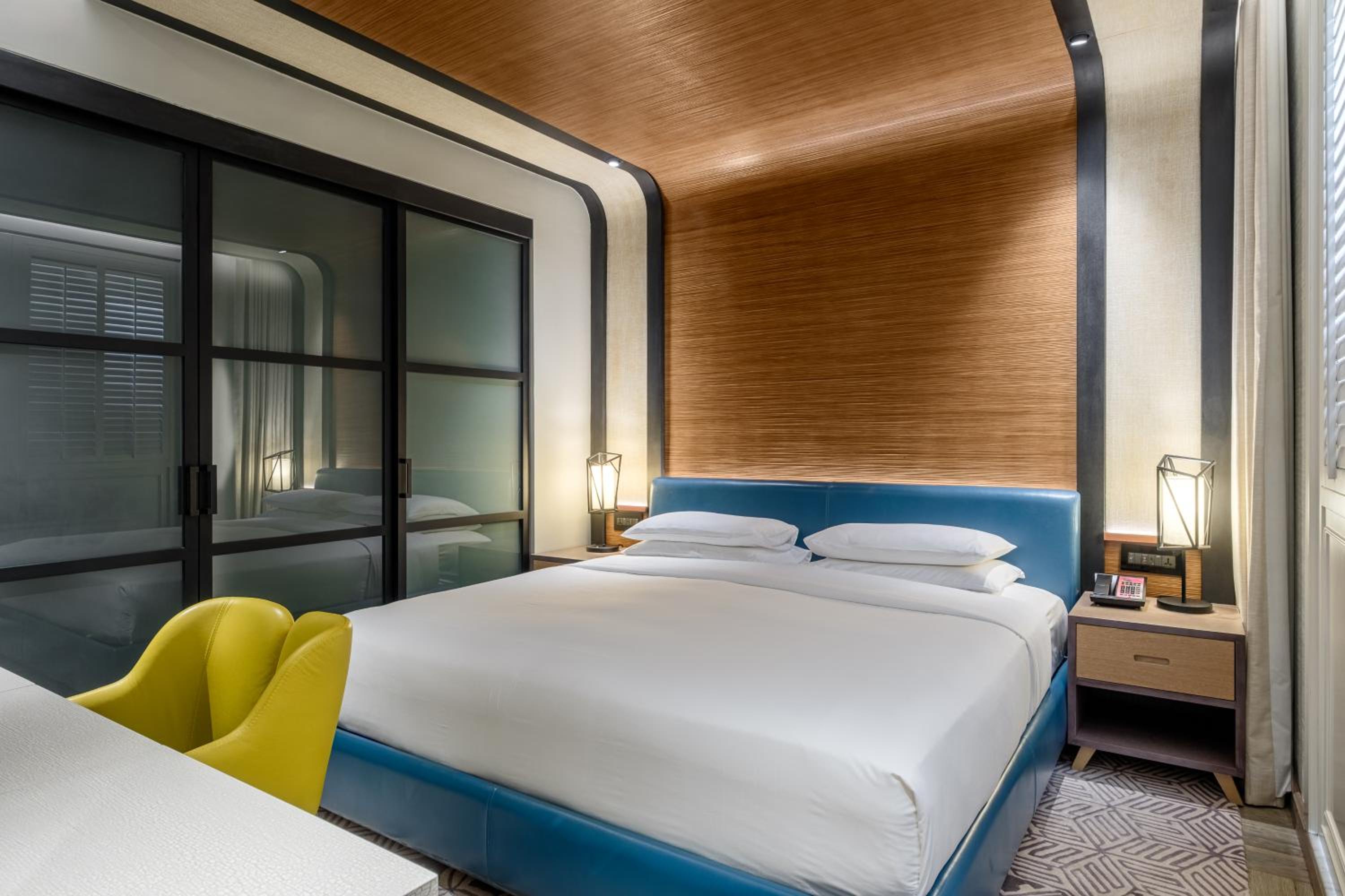 Andaz Family Studio 20% off Food and Beverage, Palm Jumeirah Mall Access