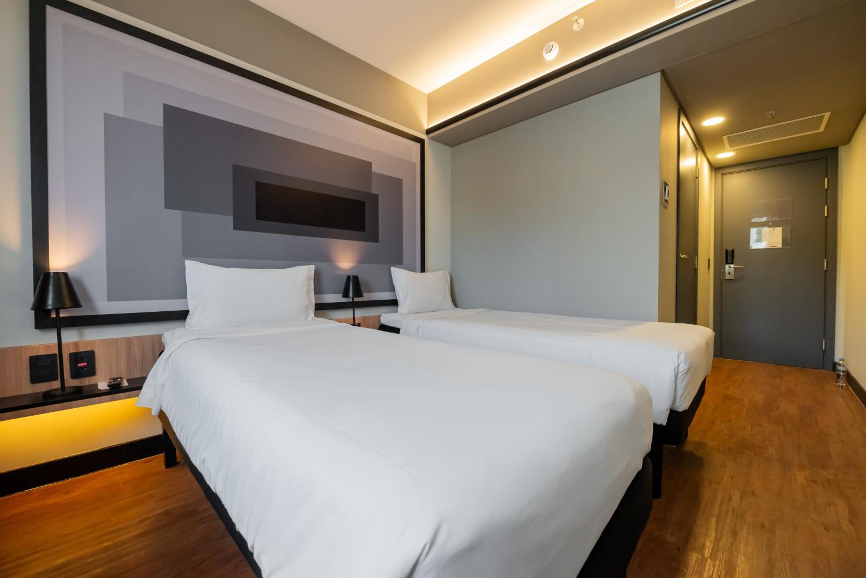Superior Room with 2 Twin Beds