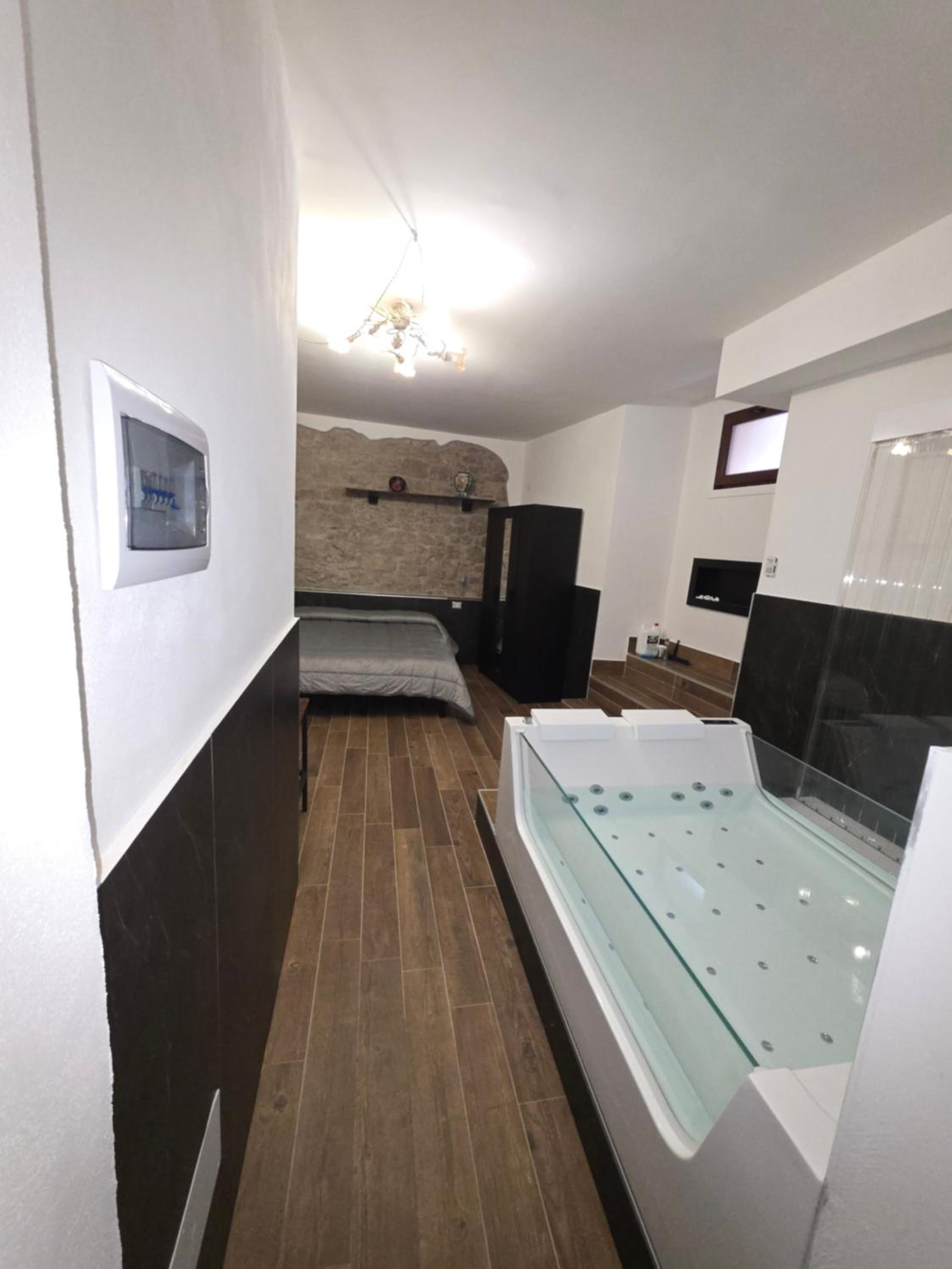 King Room with Spa Bath photo 3
