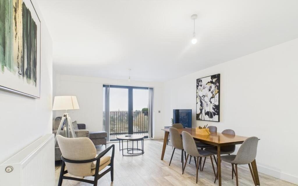 Apartment photo 1