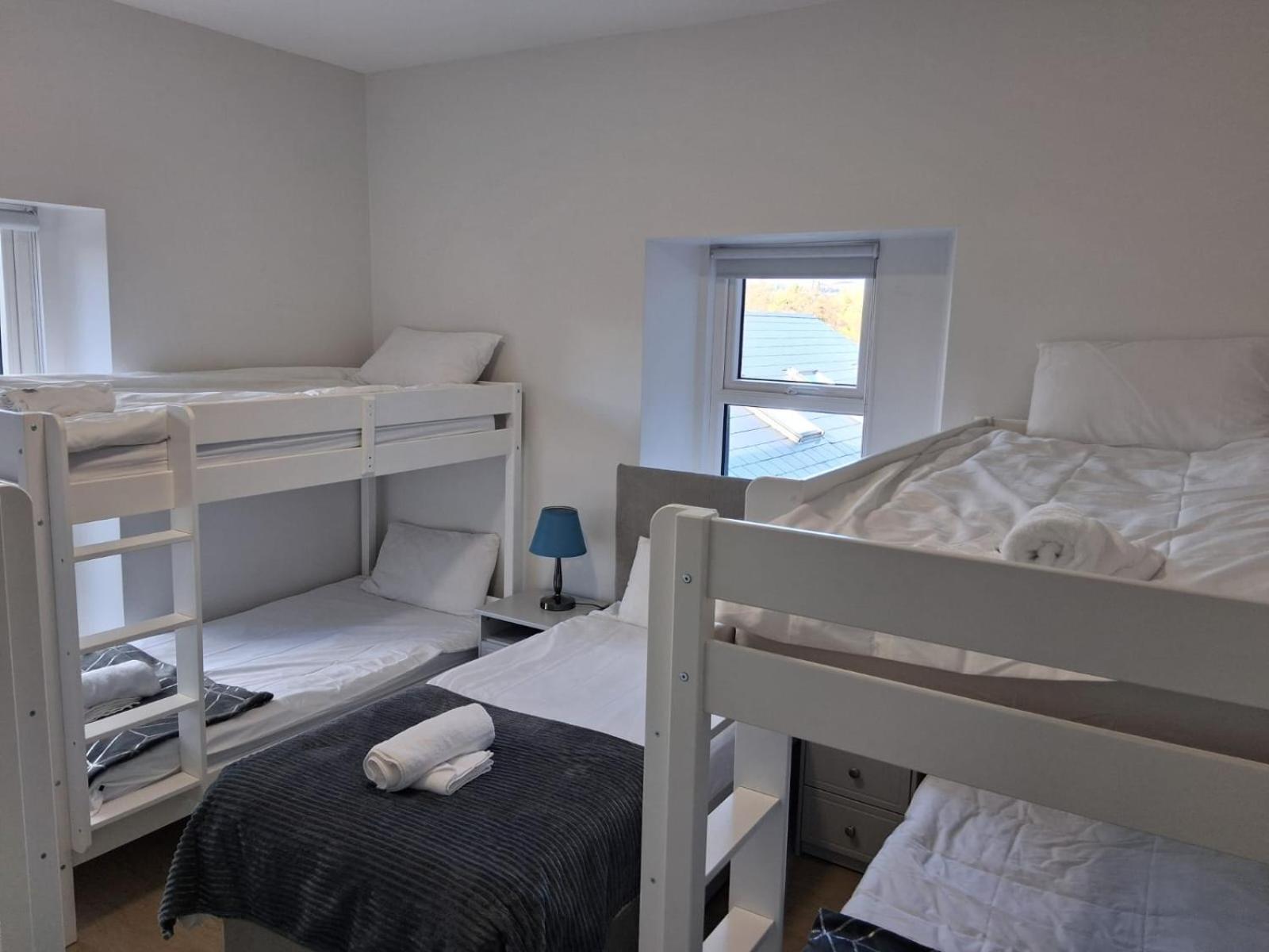 Single Bed in Mixed Dormitory Room photo 1