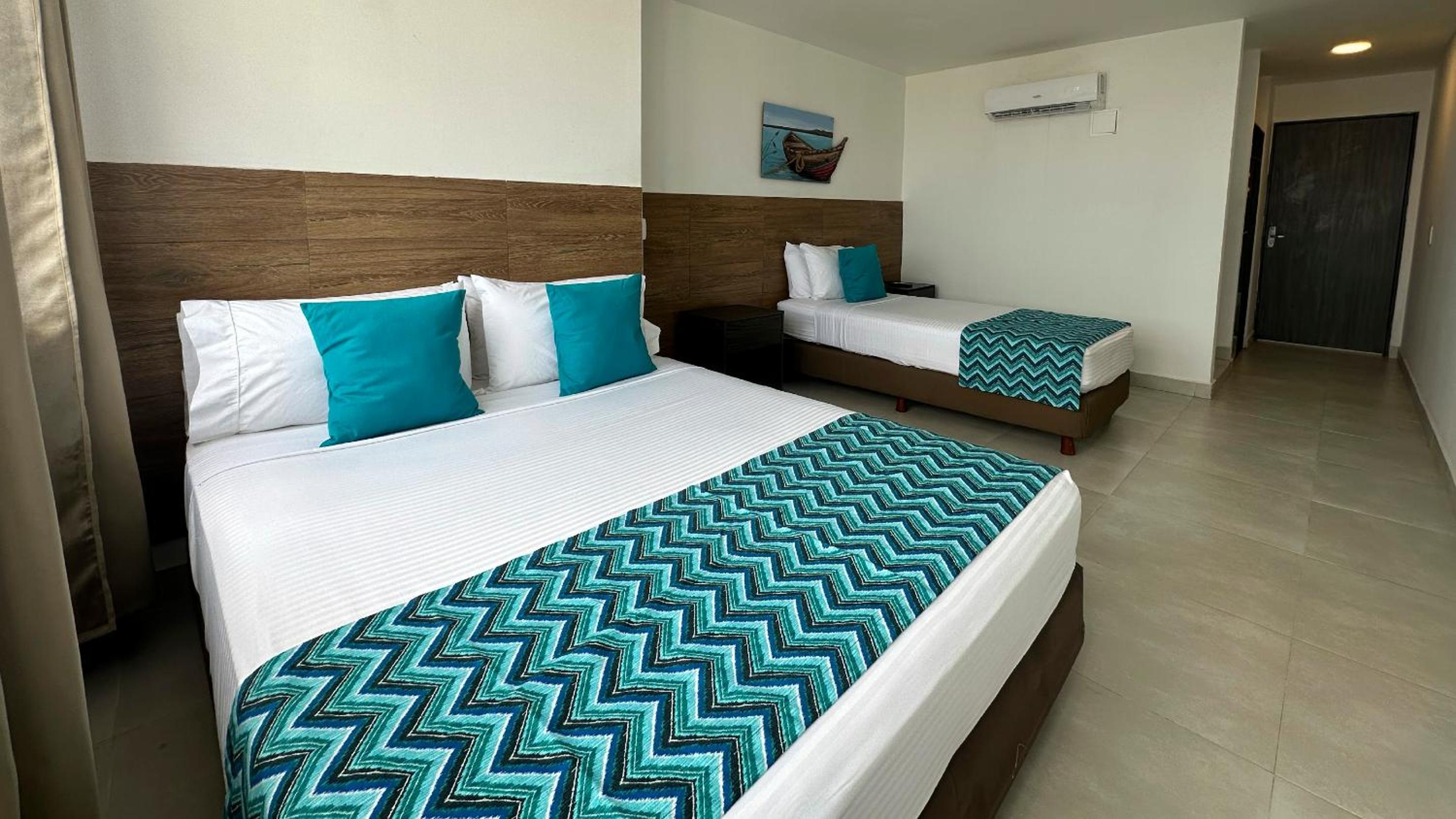 Superior Triple Room photo 3