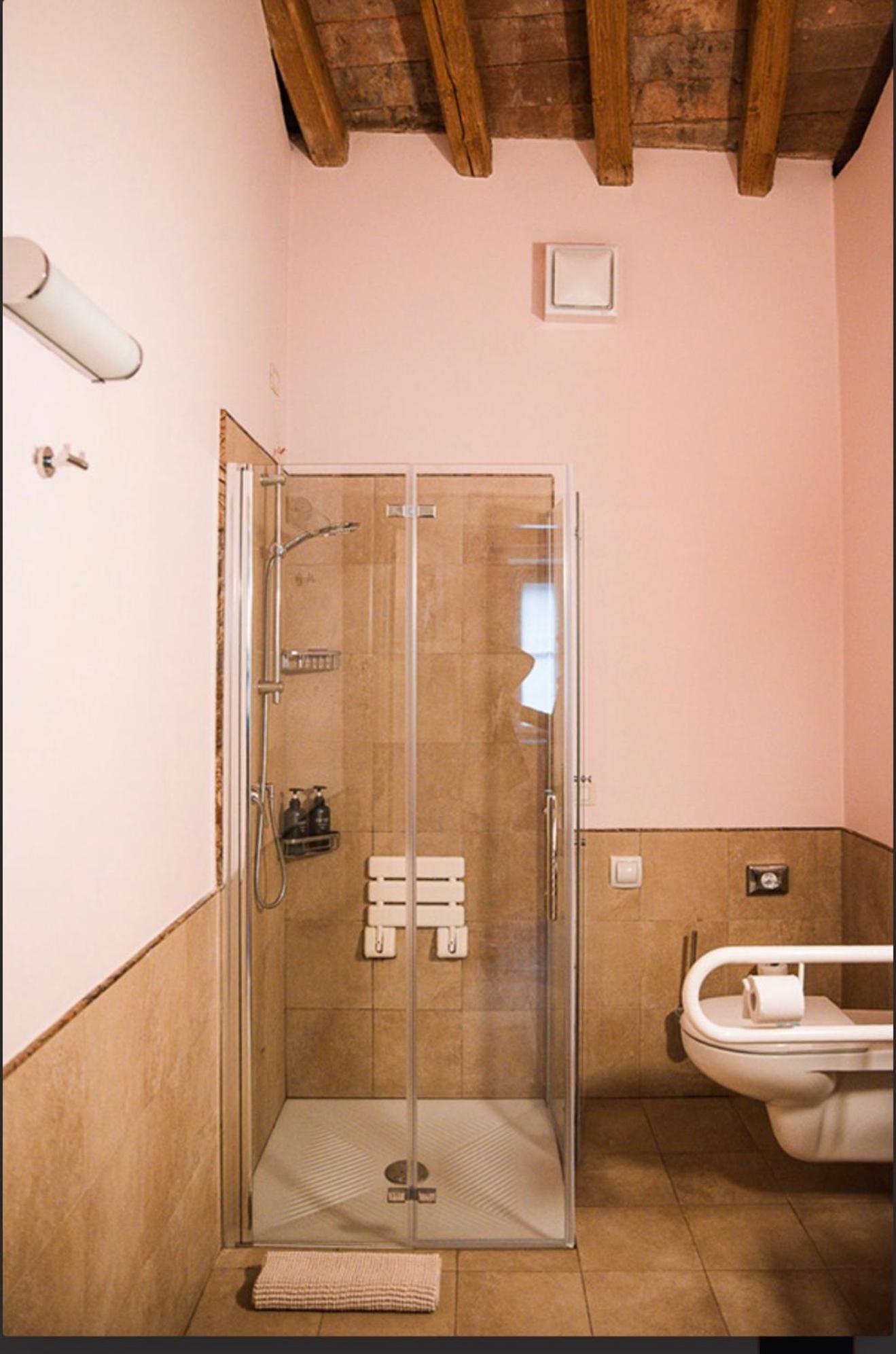 Double Room - Disability Access photo 1
