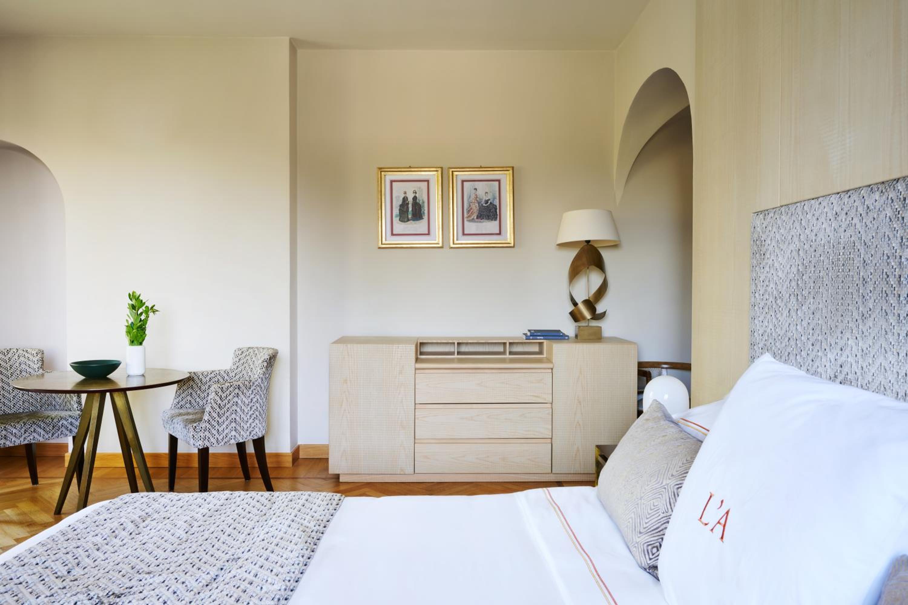 Deluxe Double Room with Balcony - Photo 1