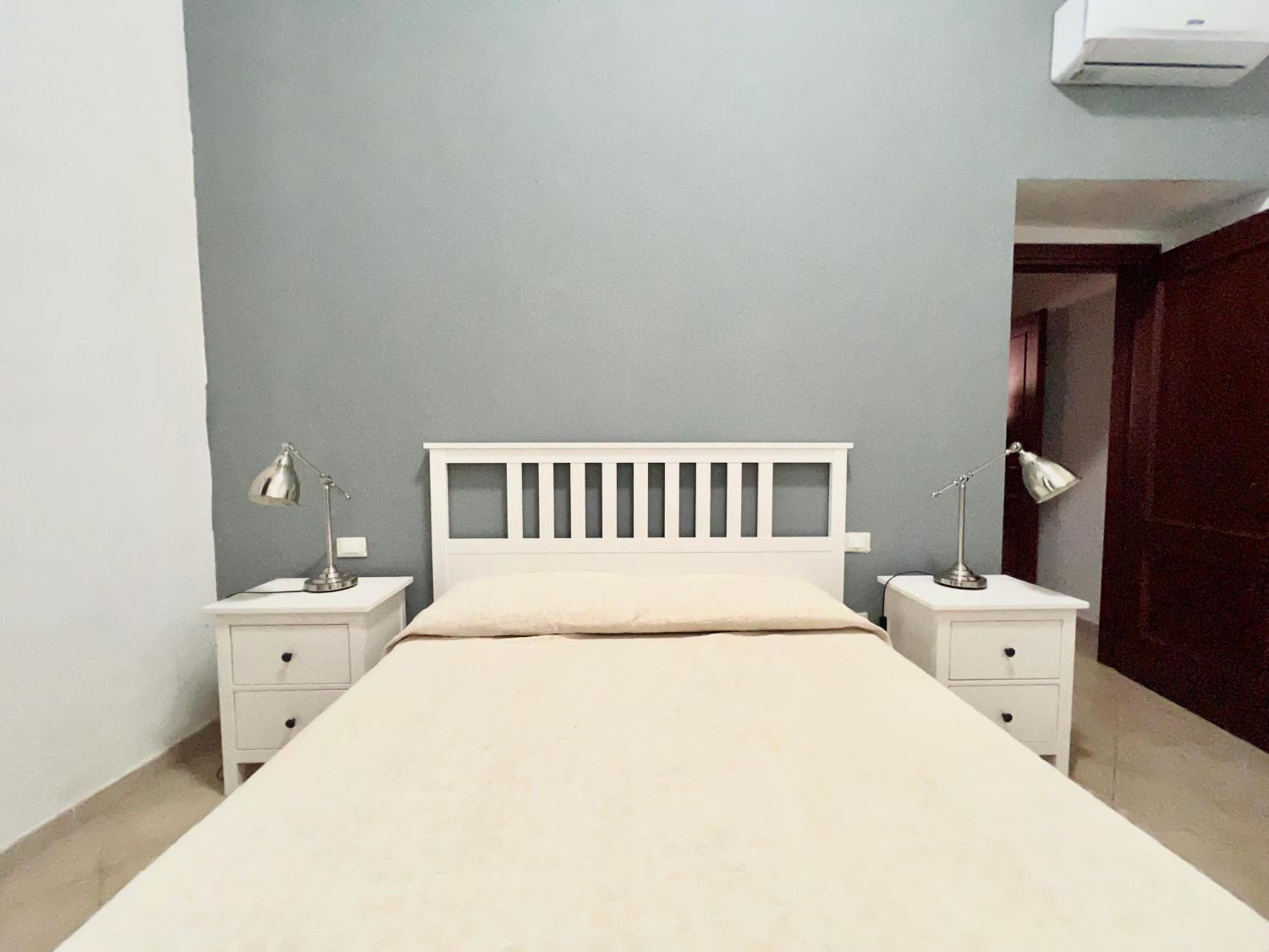 One-Bedroom House photo 1