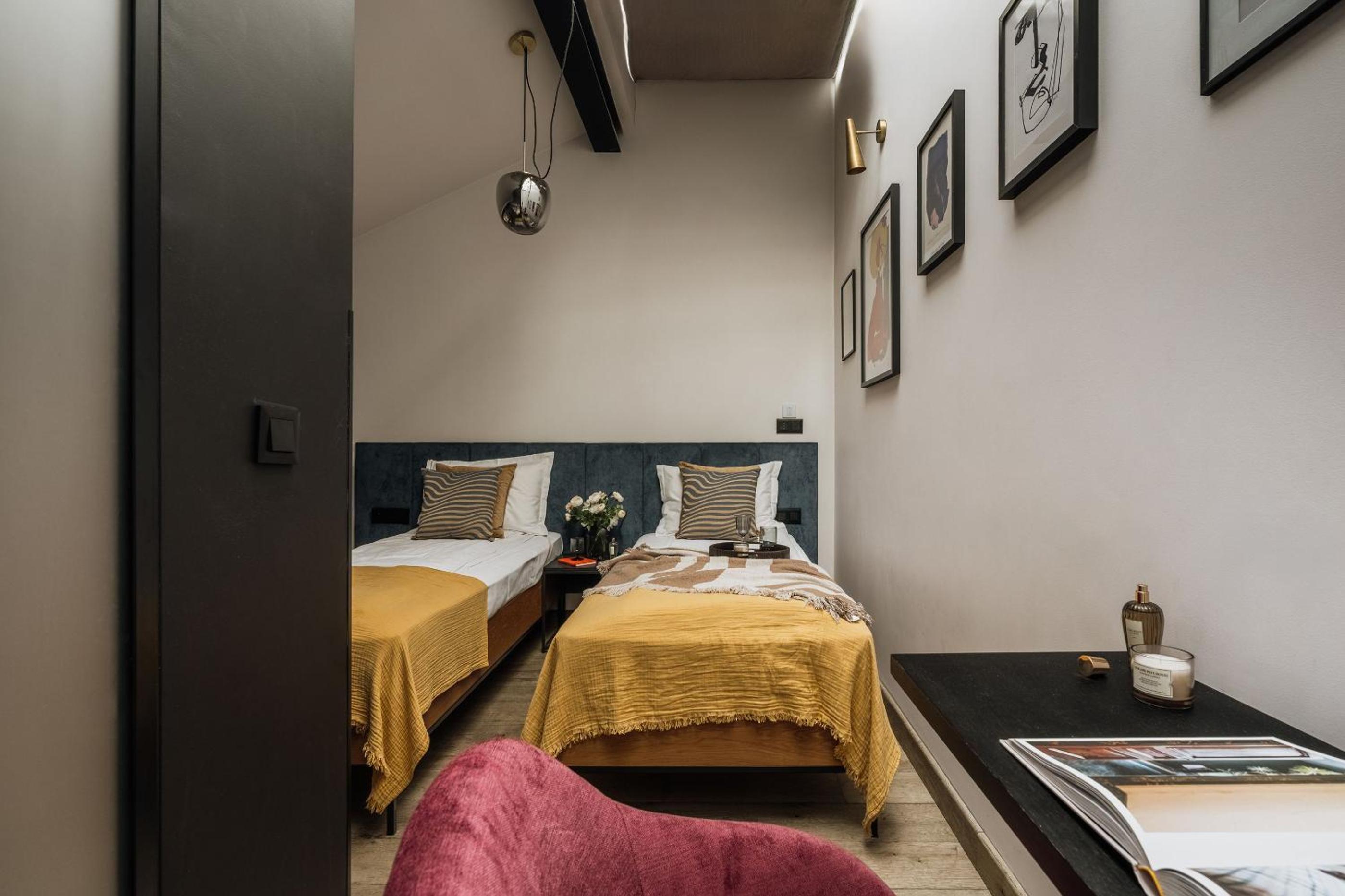 Two-Bedroom Apartment with City View photo 3