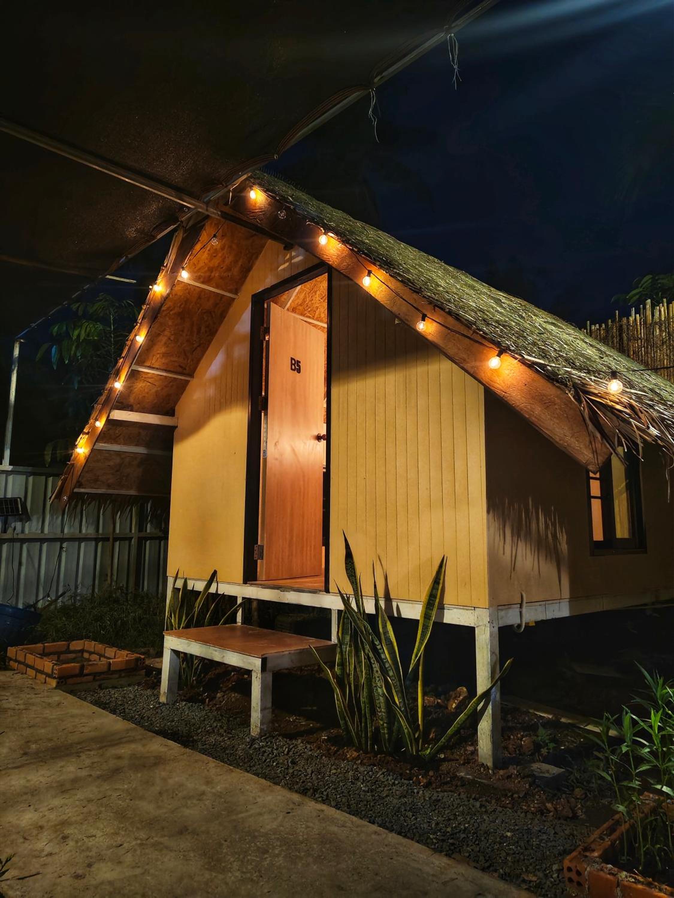 Bungalow with Fan photo 1