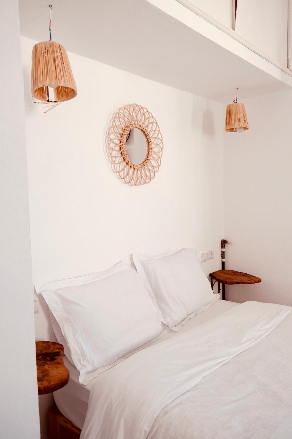 Quadruple Room with Private Bathroom photo 3