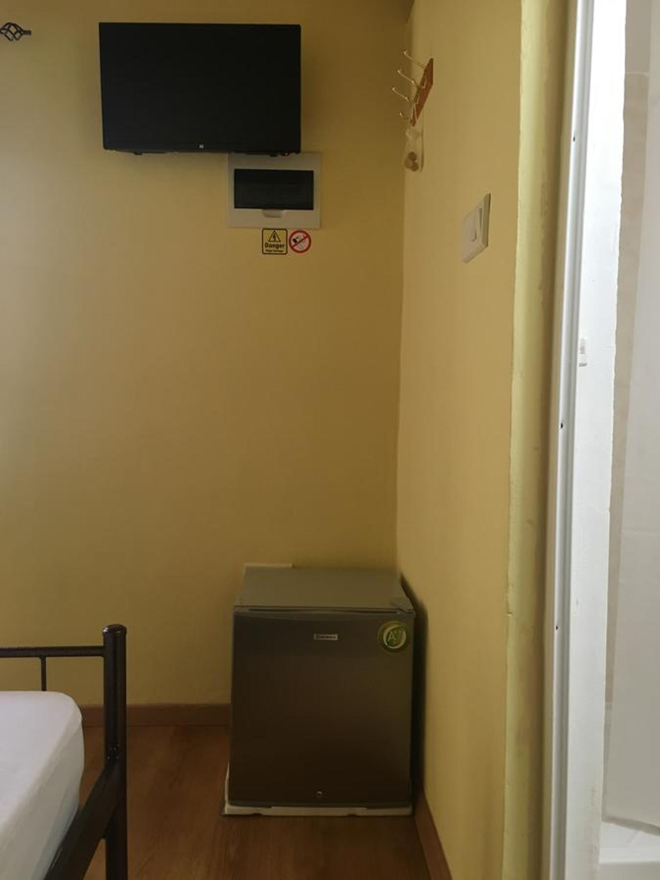 Budget Double Room photo 3