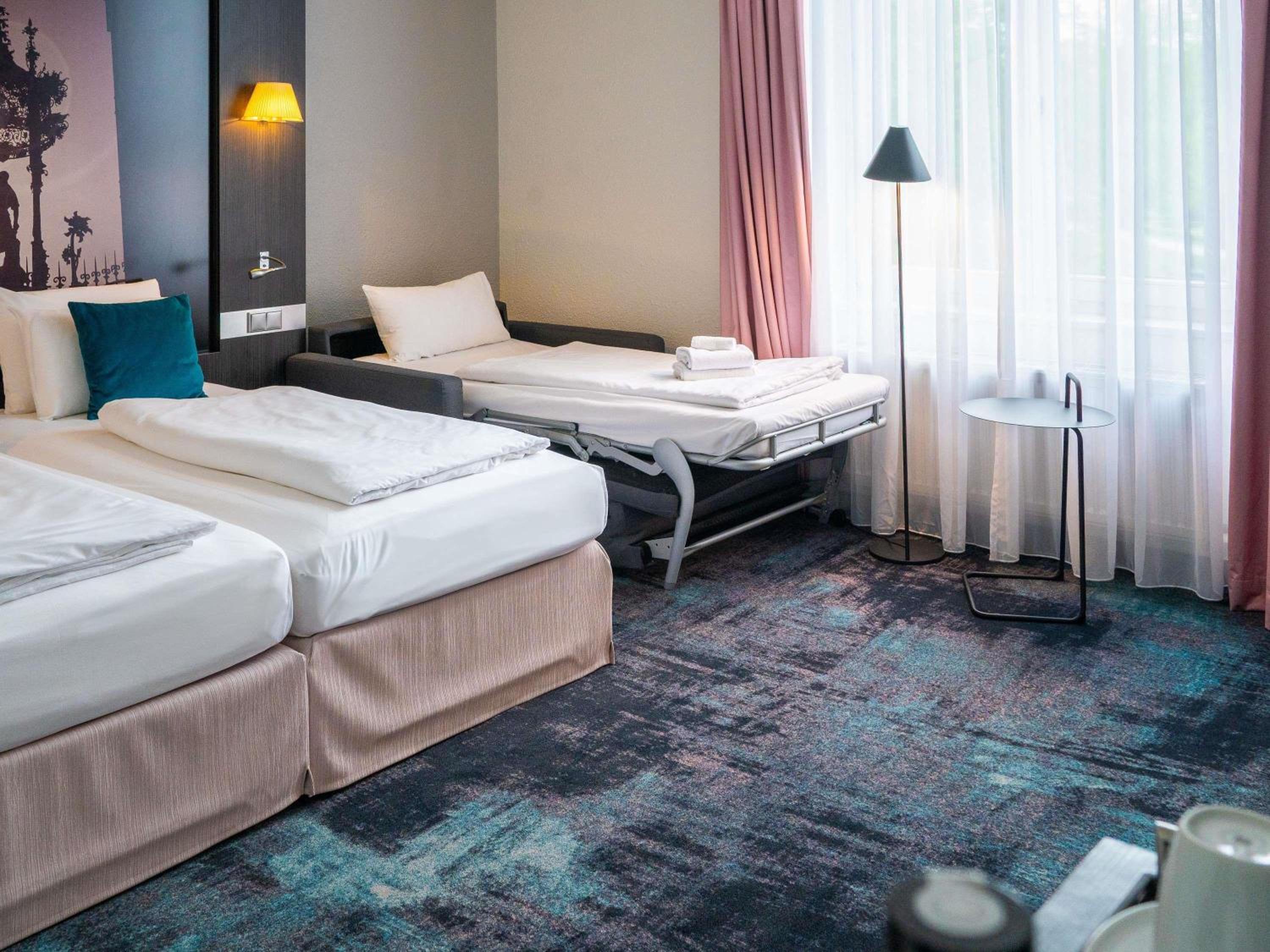 Privilege Room for 3 People - Photo 3