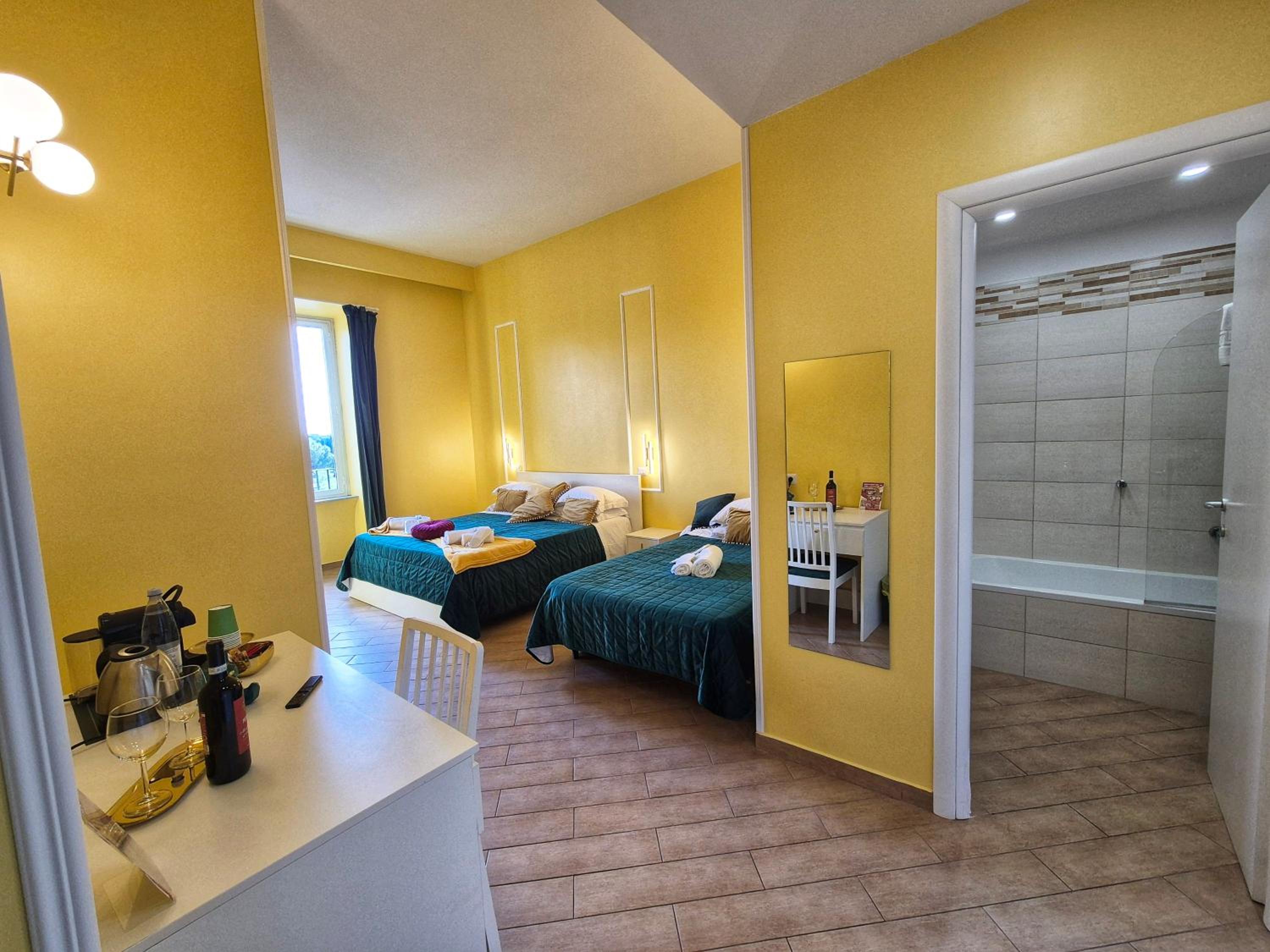 Superior Triple Room photo 1