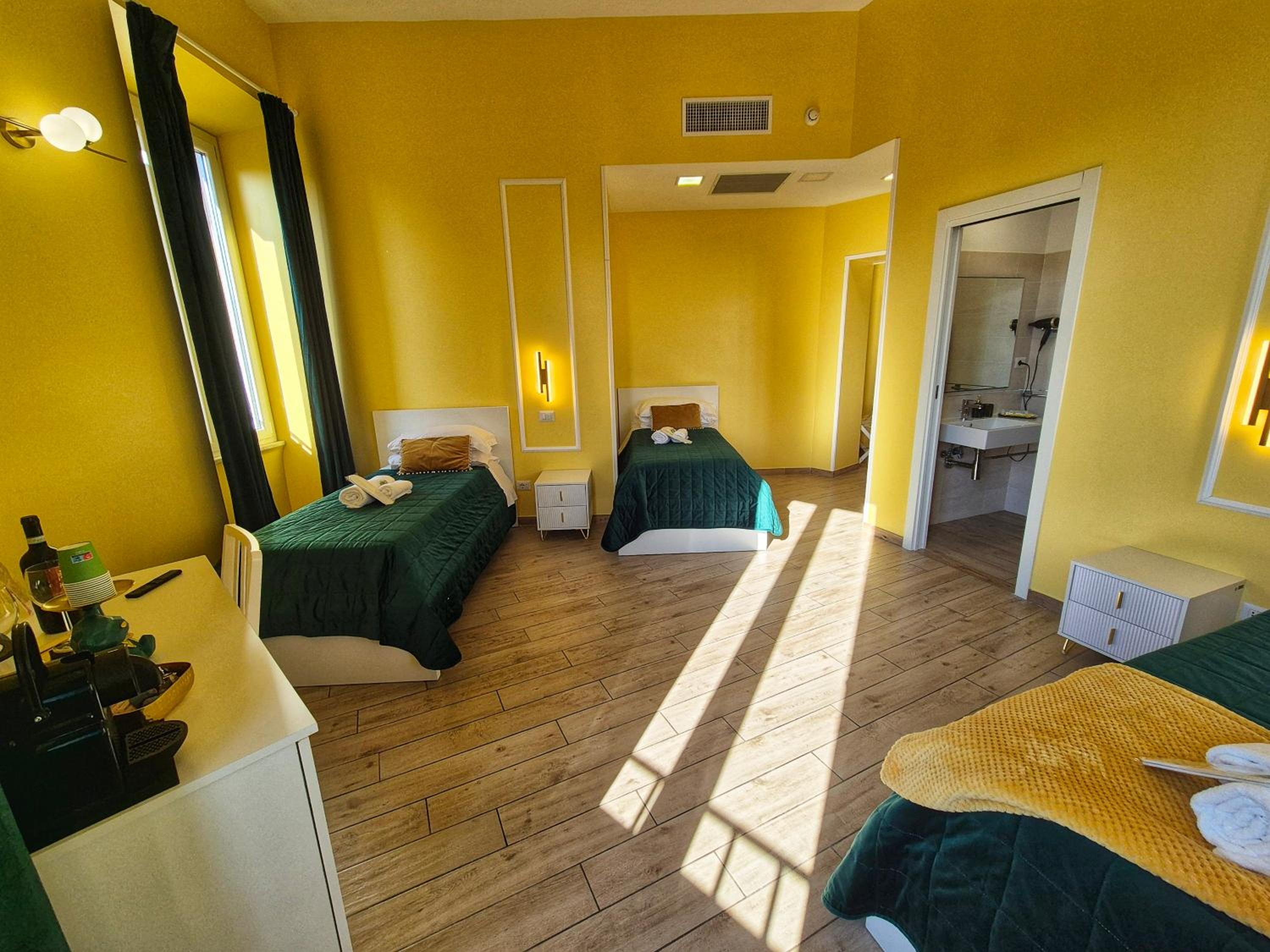 Luxury Quadruple Room photo 1