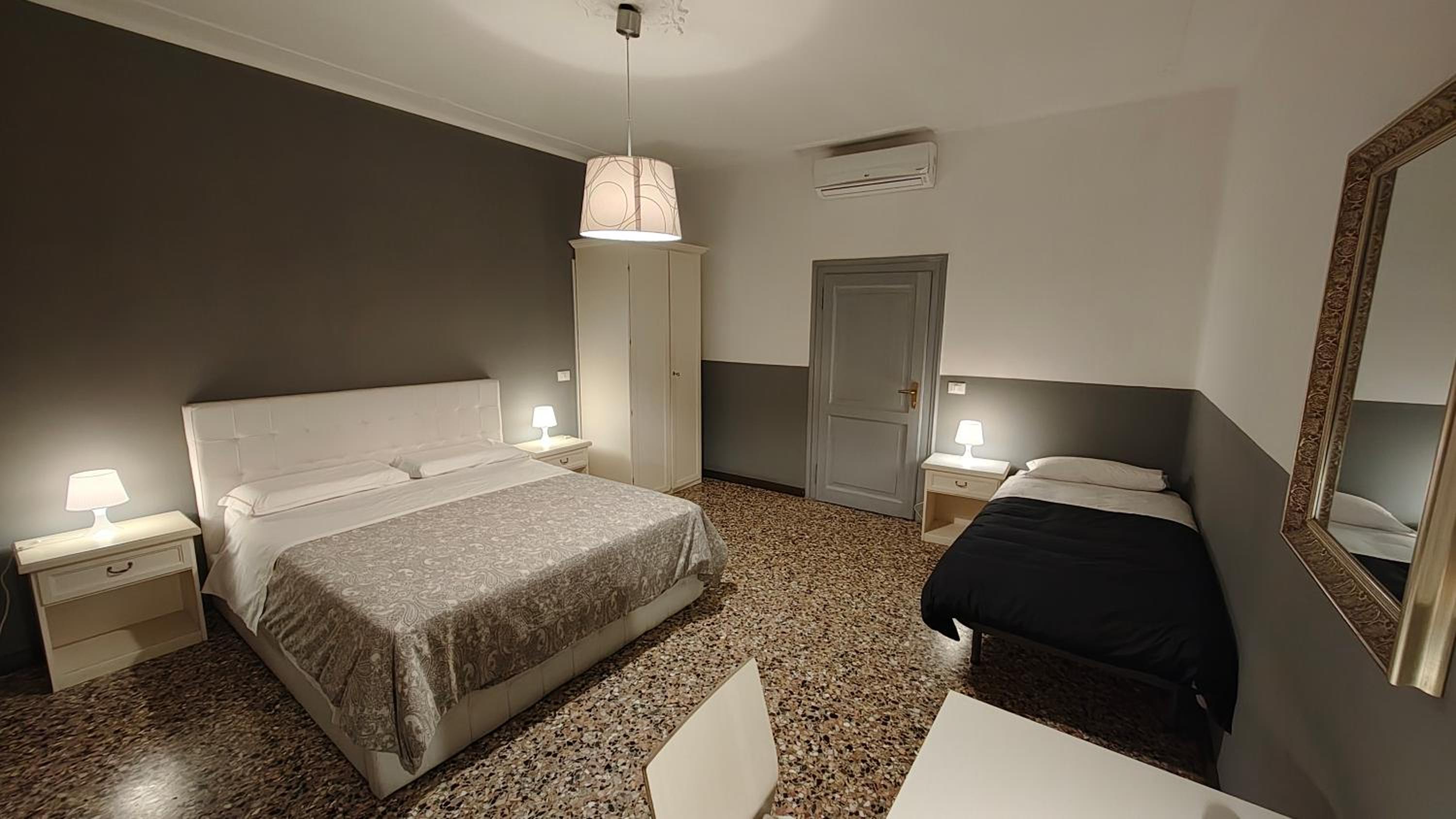 Triple Room with Private Bathroom photo 3