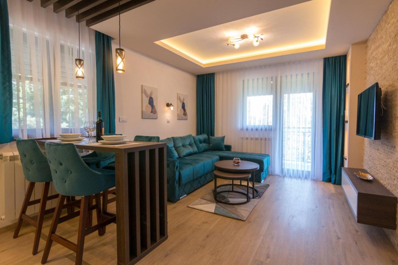 One-Bedroom Apartment with Terrace photo 2