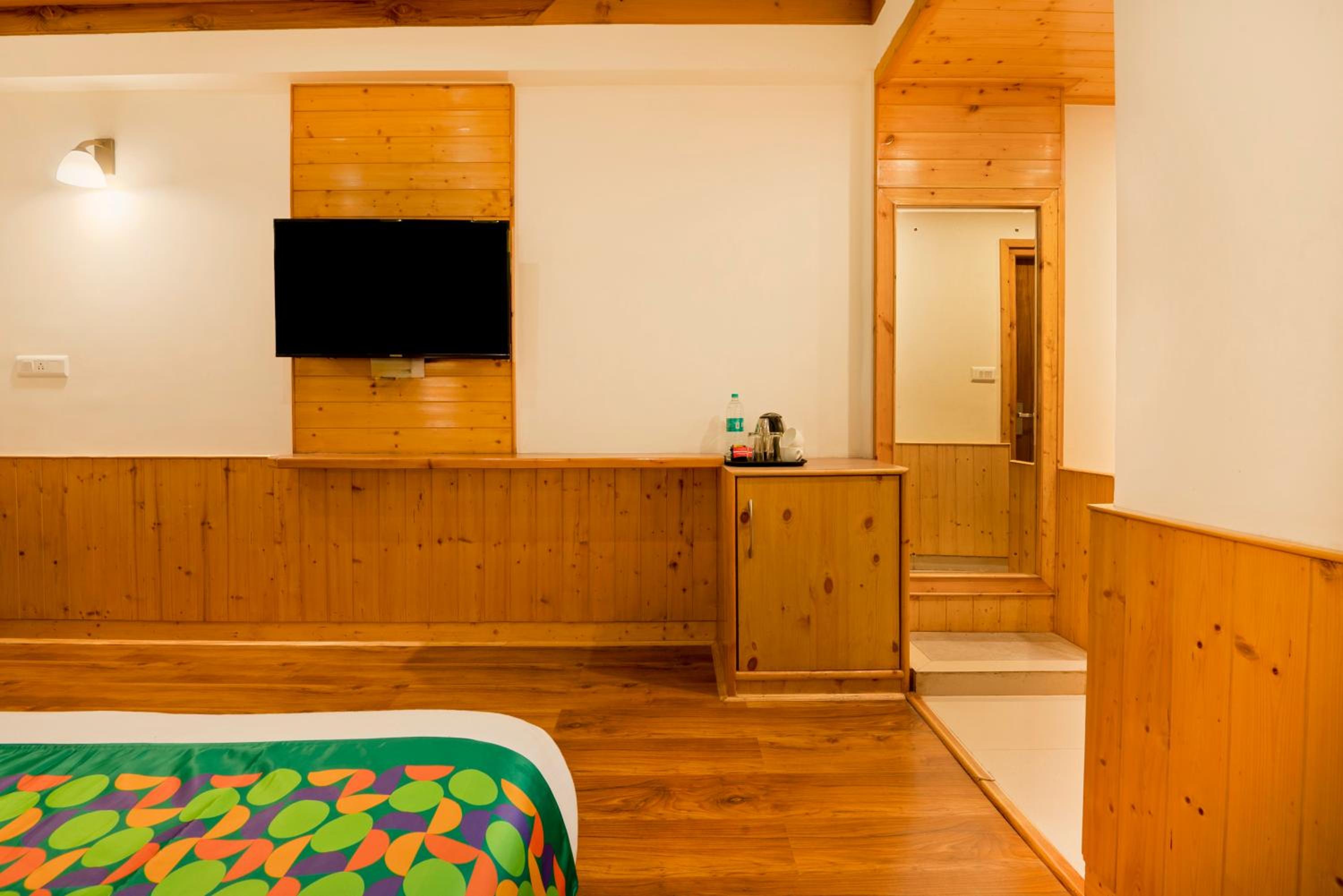 Economy Room - Photo 6