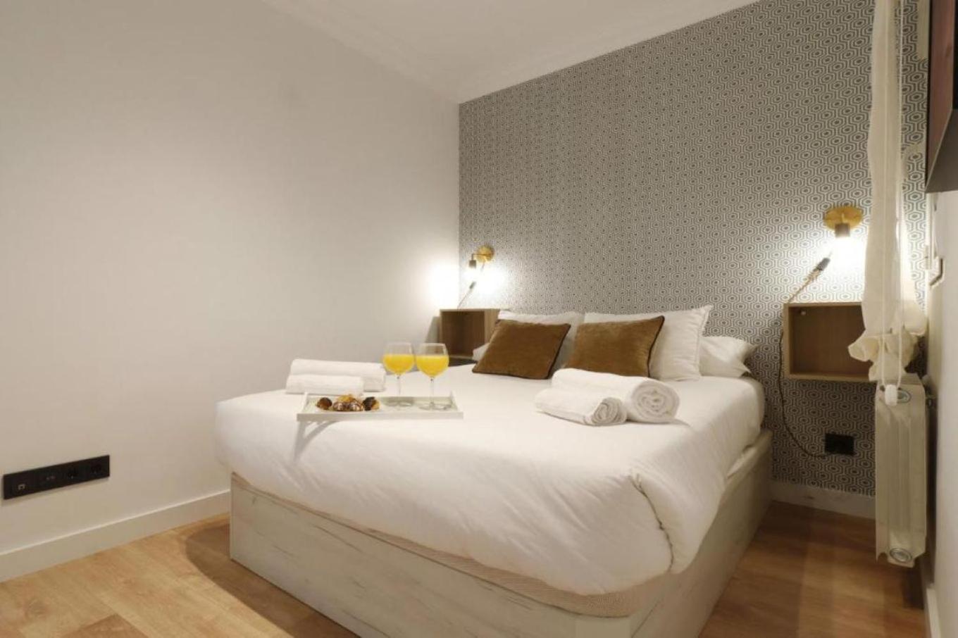 One-Bedroom Standard Apartment