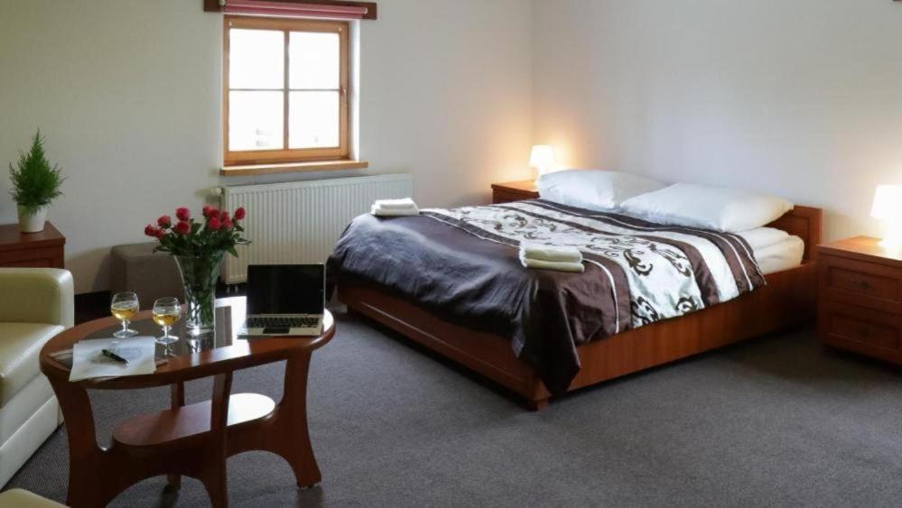 Quadruple Room with Private Bathroom photo 1