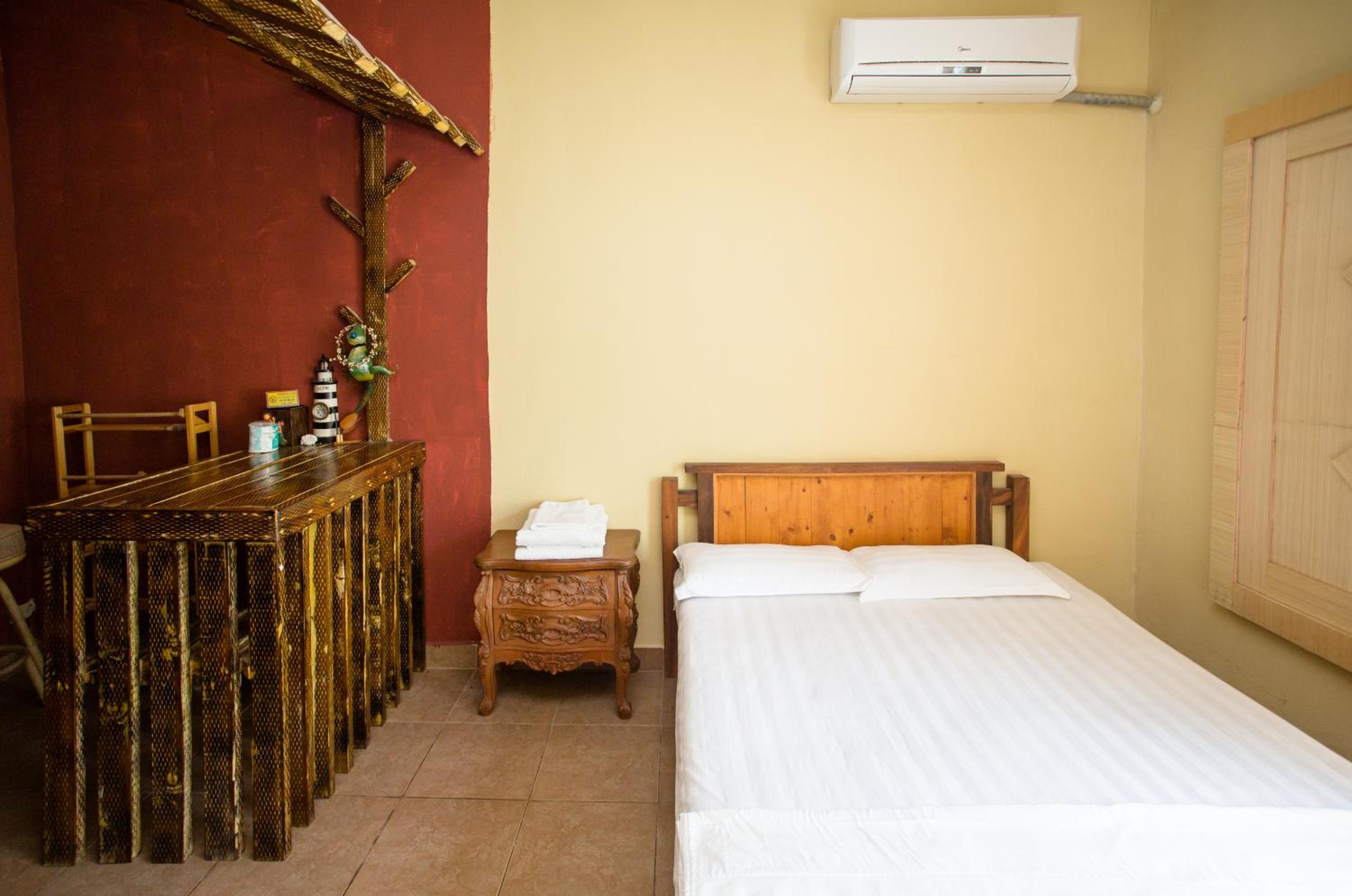 Double or Twin Room with Bathroom photo 3